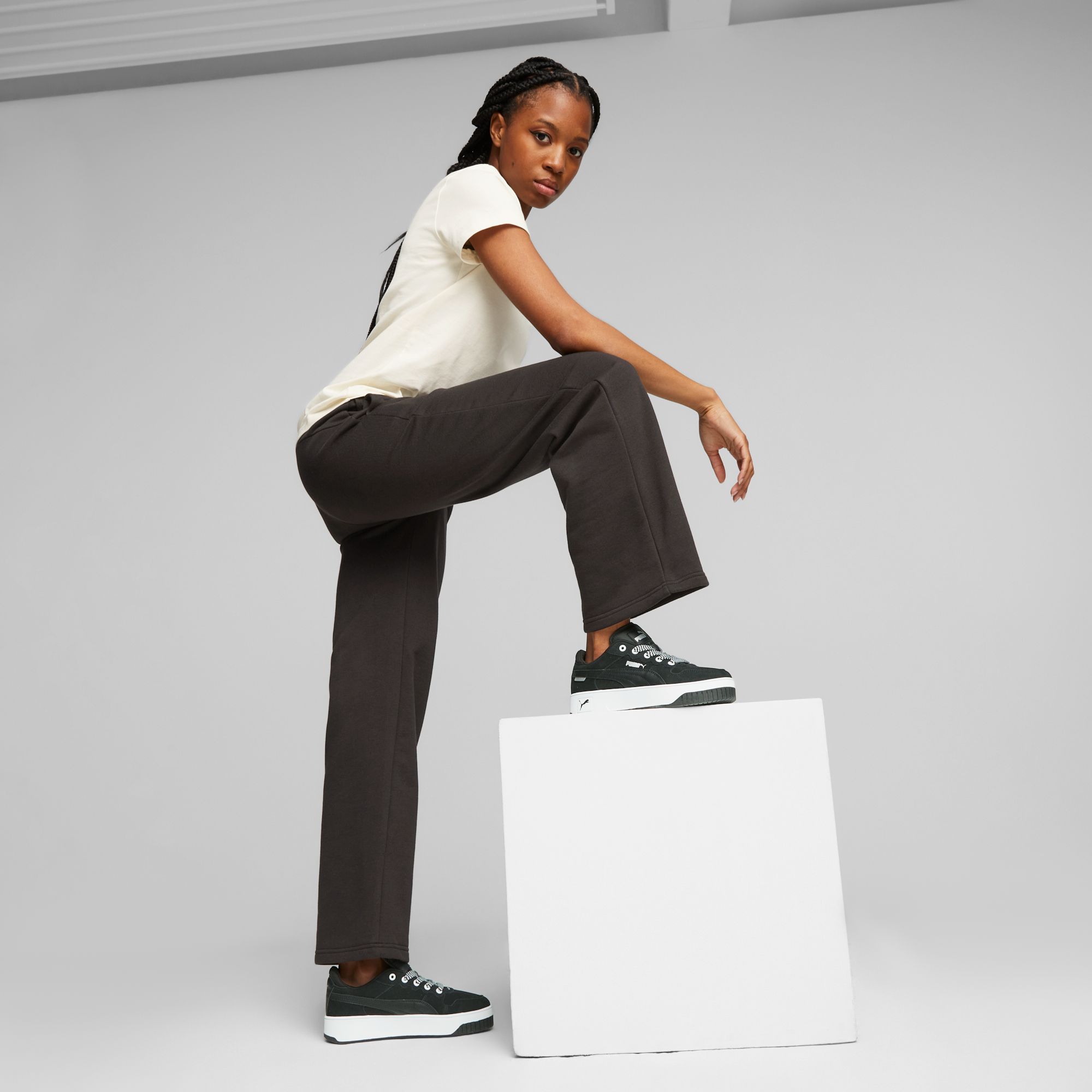 PUMA Women's Sportswear Essential SL Pants