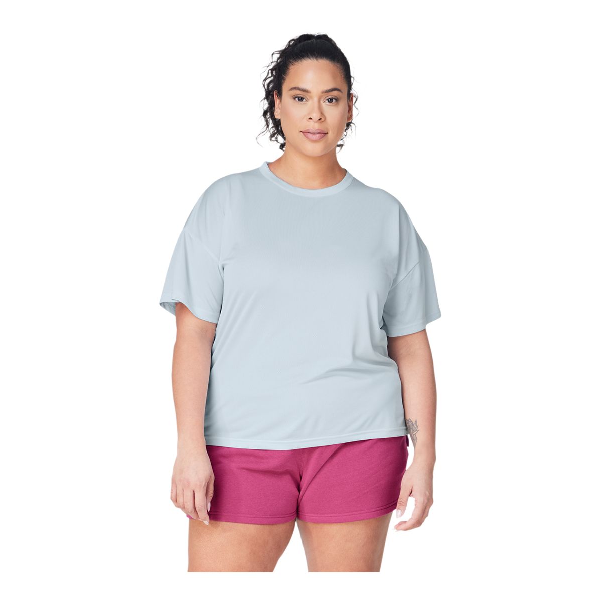 FWD Women's Core Drop Tail T-Shirt
