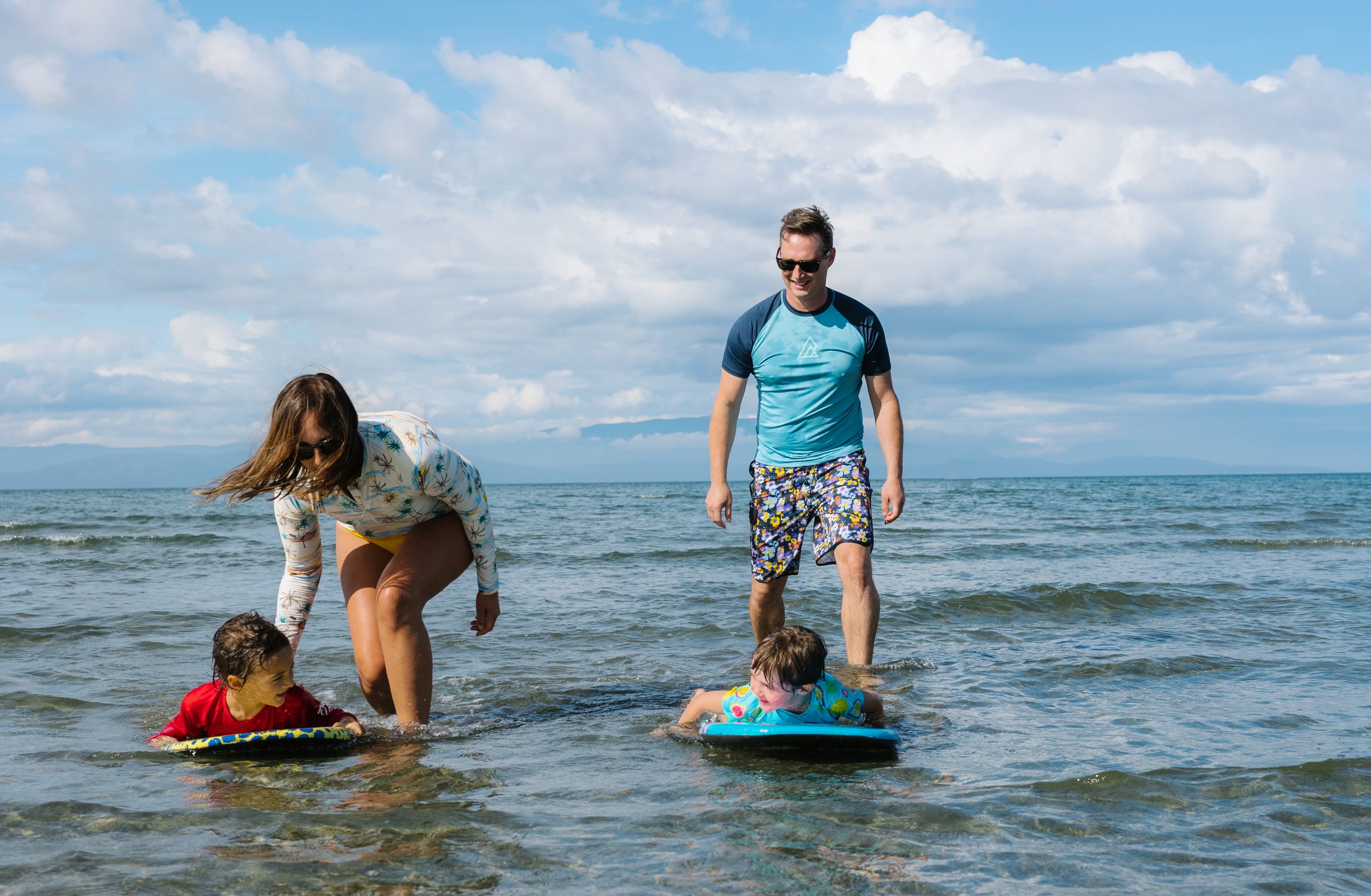 Ripzone Boys' Laine 2.0 Long Sleeve Swim Shirt