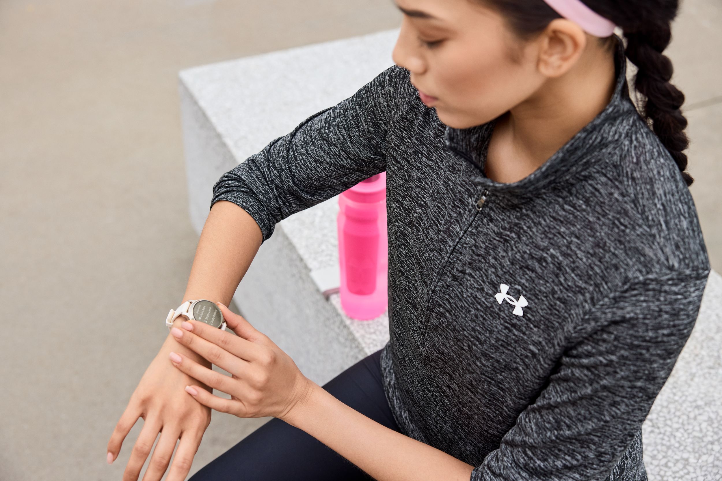 Under Armour Women's Tech 1/4 Zip Long Sleeve Top