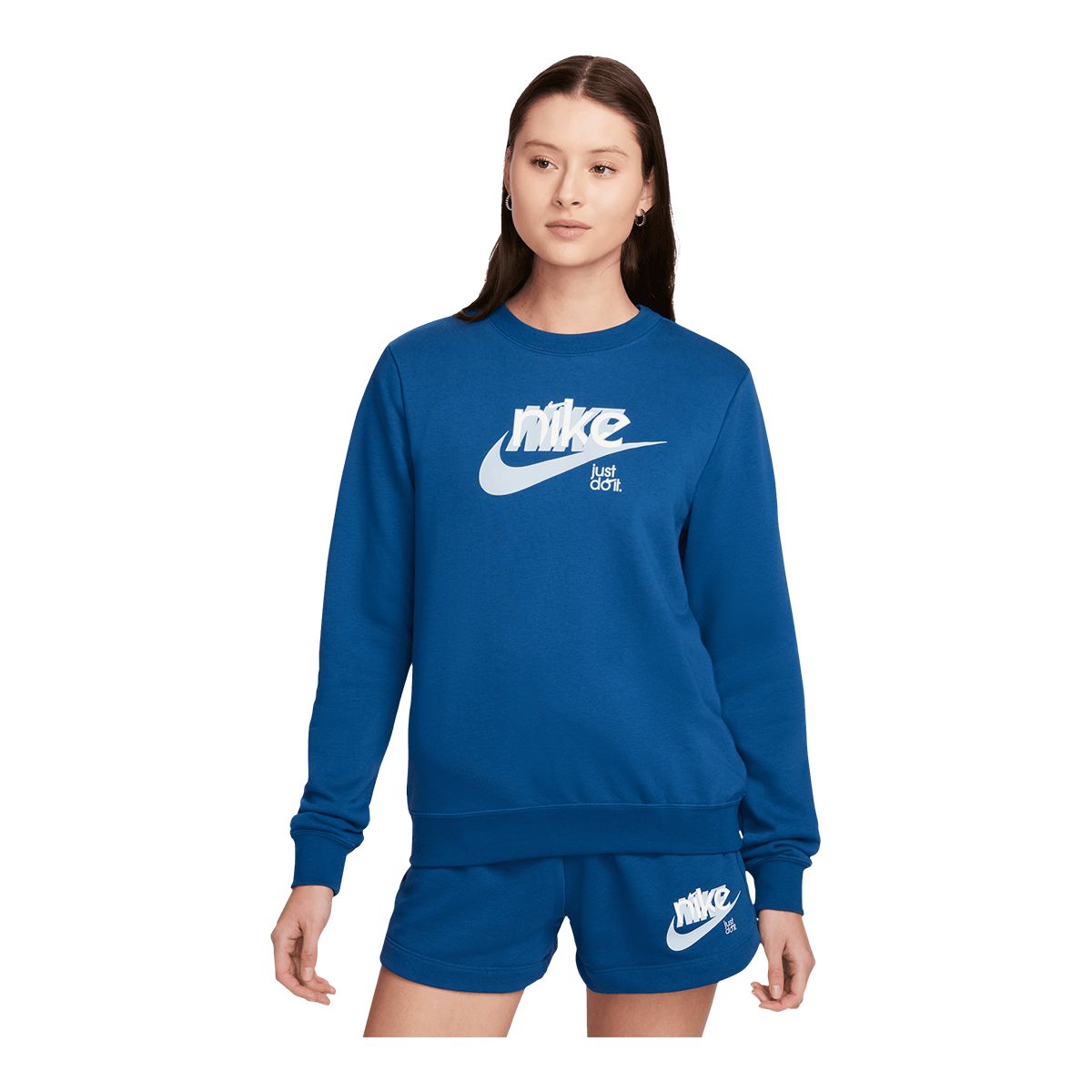 Nike Women's Club Fleece French Terry Graphic Sweatshirt | SportChek