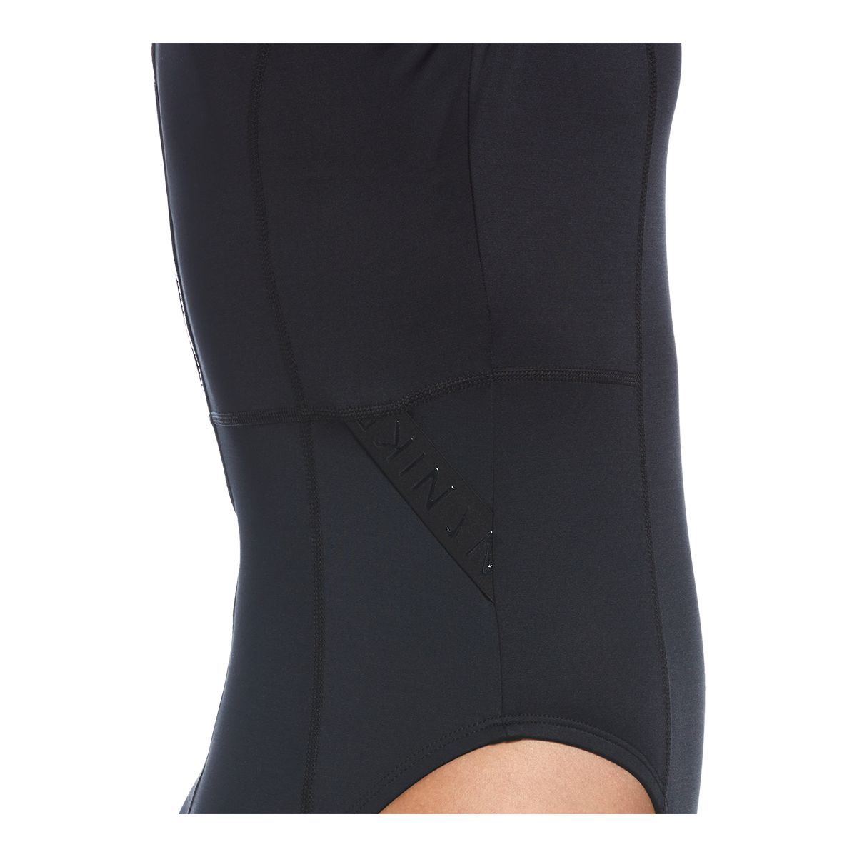 Nike Women's Hydralock Fusion Long Sleeve Rashguard