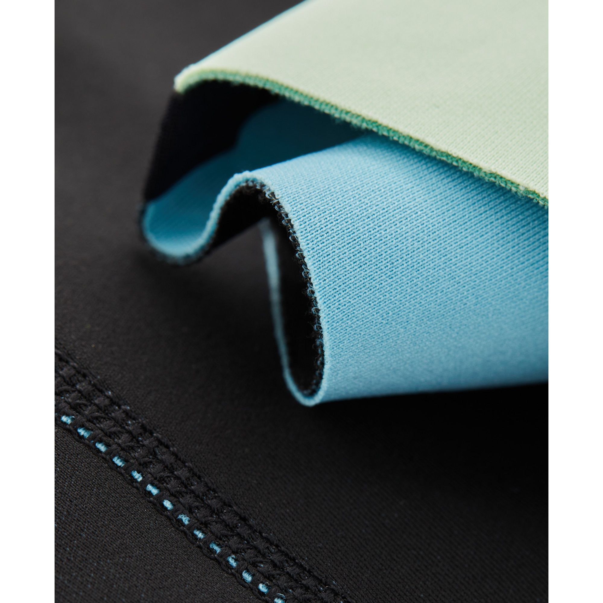 Nike Women's Fusion Wild Water Reversible Long Sleeve Rashguard