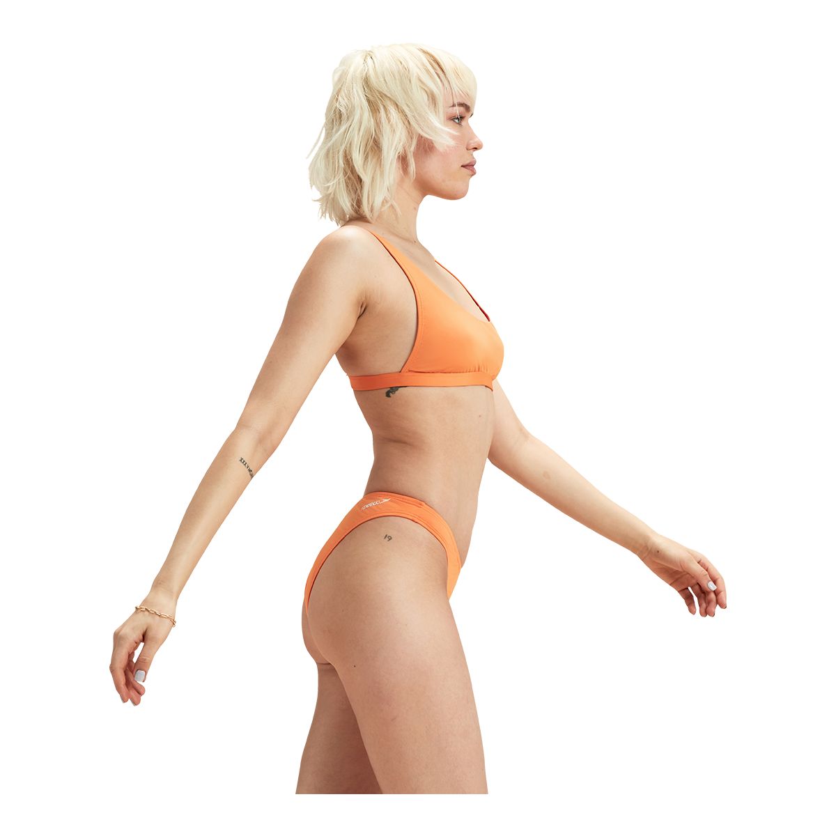 Speedo Women's Fluente Solid Scoop Neck Convertible Bikini Top