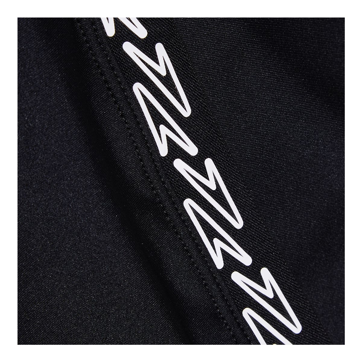 Speedo Women's Fluente Solid Logo Elastic Crop T Shirt