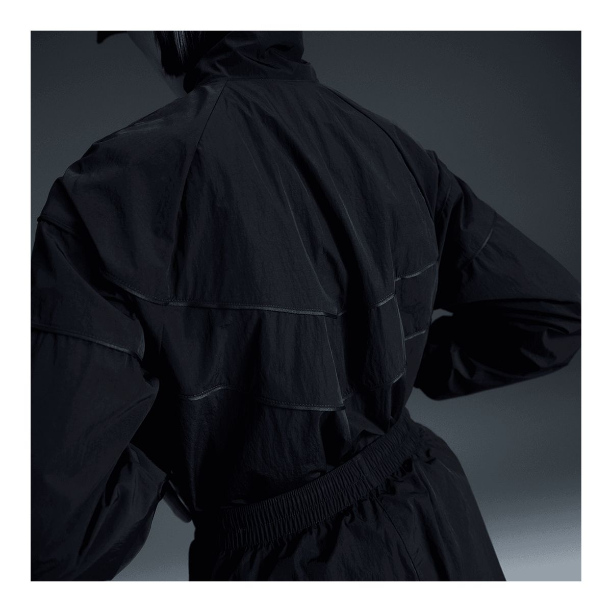 Nike Women's Windrunner Loose UV Woven Full-Zip