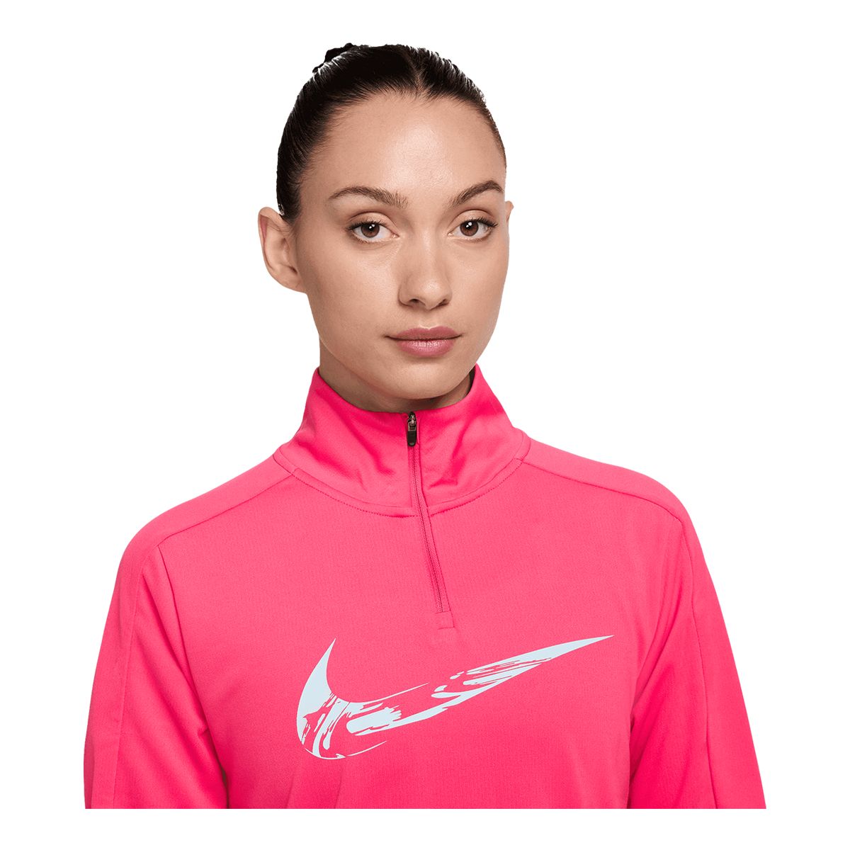 Nike Women's Run Swsh HBR 1/2 Zip Top