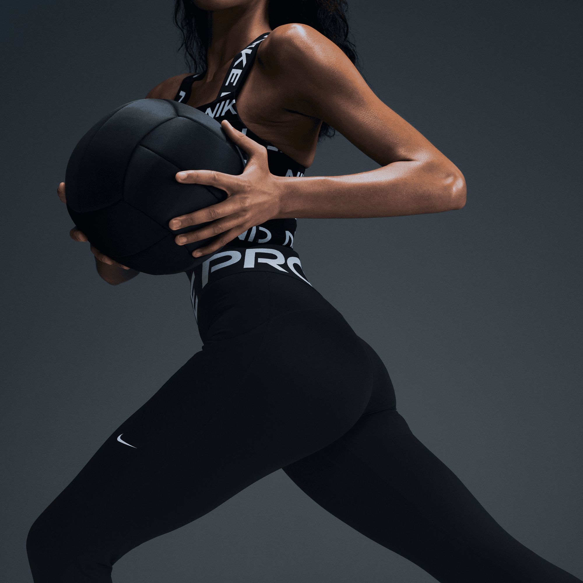 Nike Women's Pro Sculpt Dri-FIT High Rise 7/8 Pocket Tights