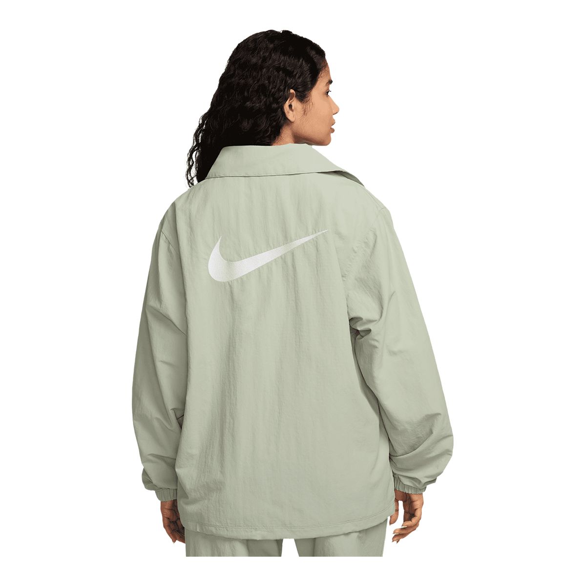 Nike Women's Essential Woven UV HBR Coach Jacket