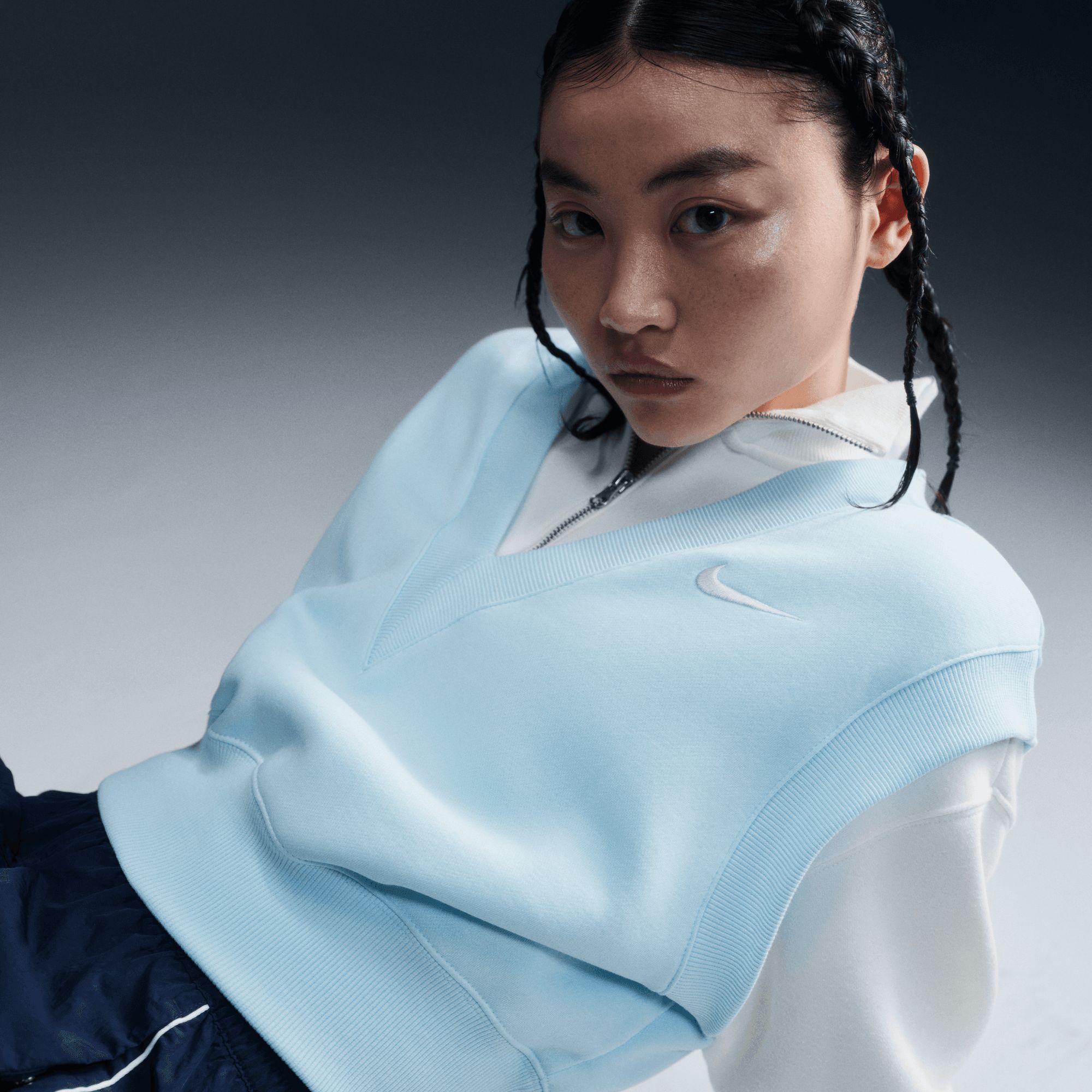 Nike Women's Phoenix Fleece V-Neck Crop Tank