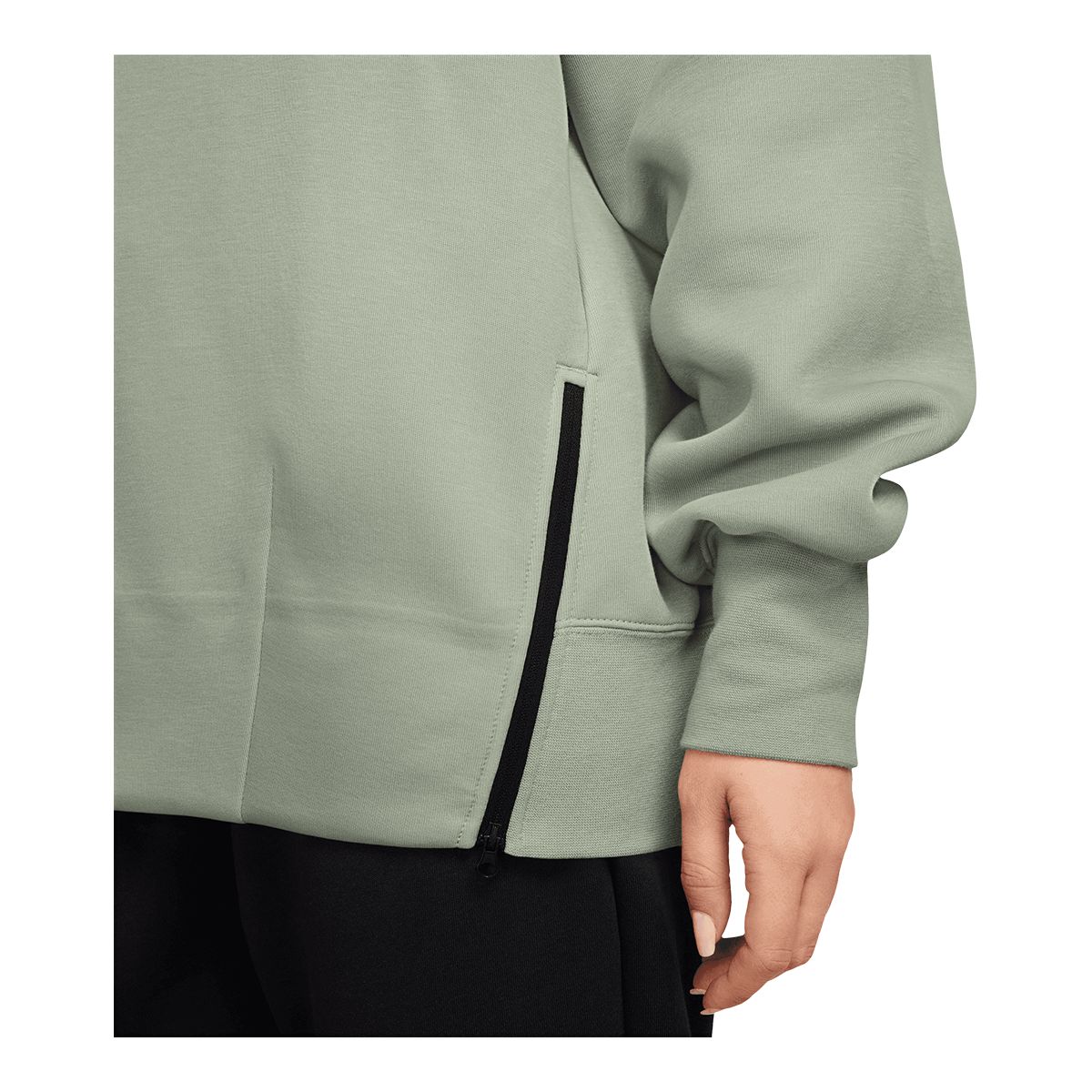 Nike Women's Tech Fleece Oversized Sweatshirt