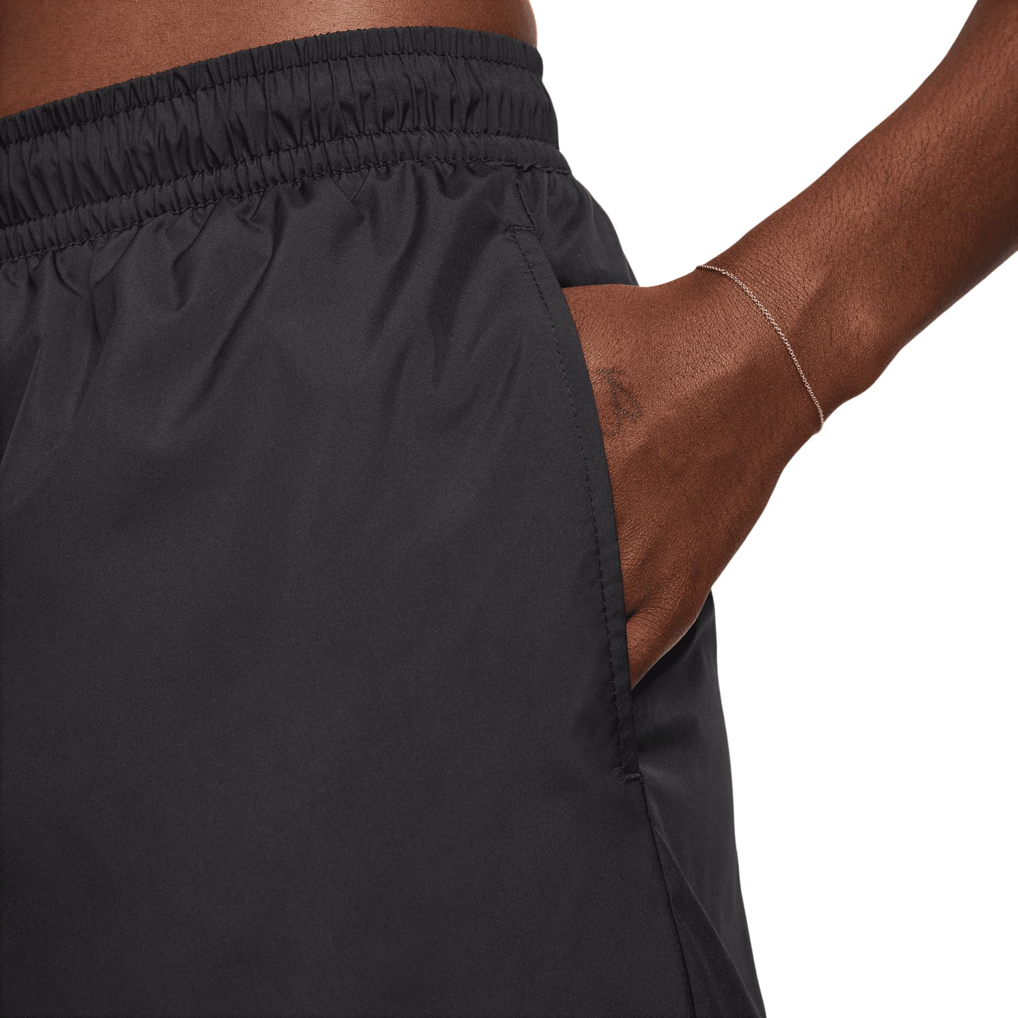 Nike Women's Mid-Rise Essentials Woven Shorts