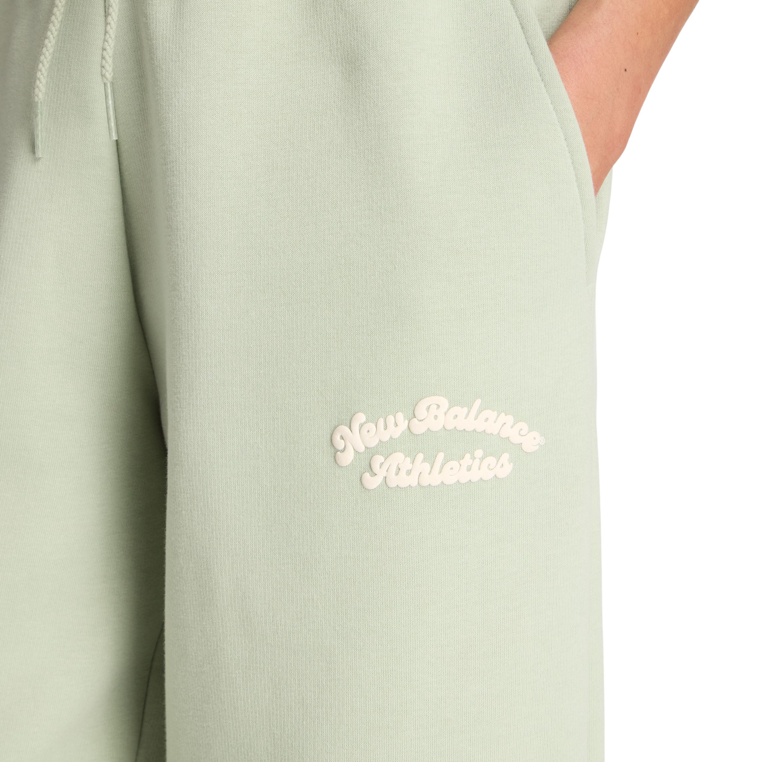 New Balance Women's Linear Heritage Fleece WL Pants