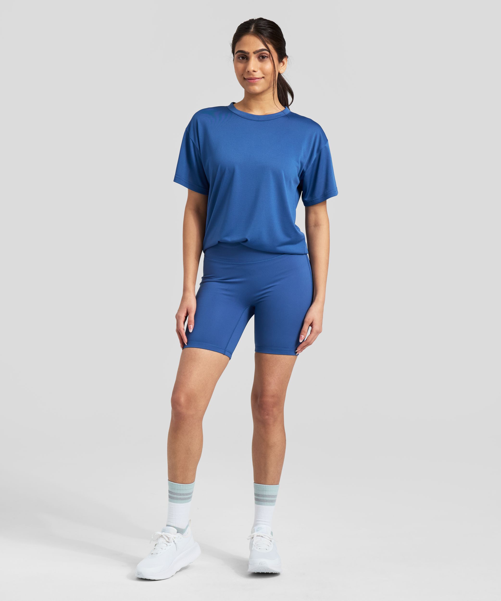 FWD Women's Studiofit 6 Inch Shorts