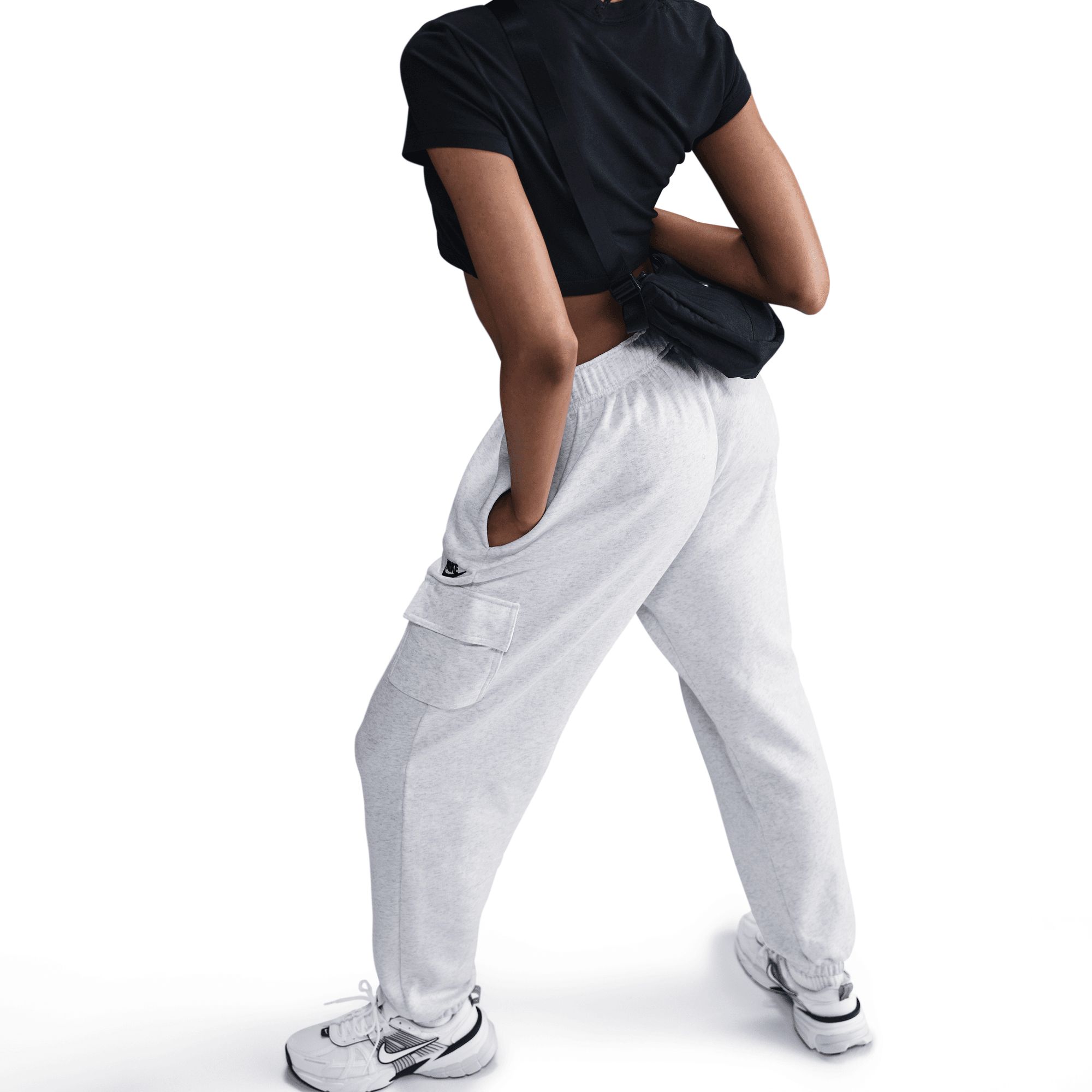 Nike Women's Club Fleece Cargo Jogger Pants
