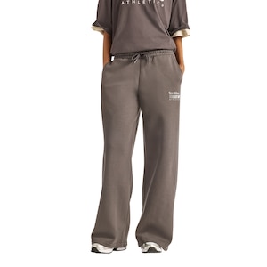 New Balance Women's Trackside Fleece Pants