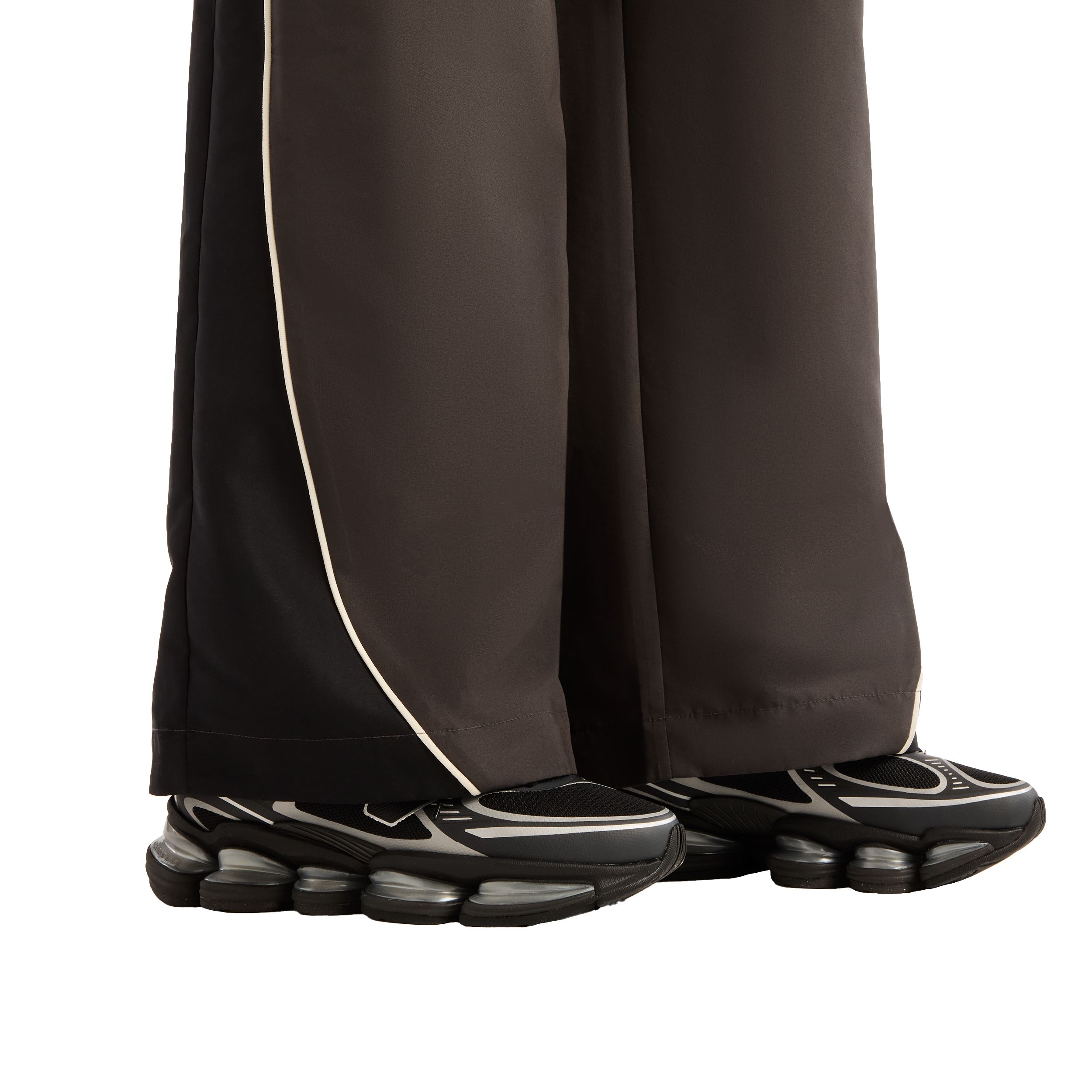 New Balance Women's Trackside Woven Athletic Pants