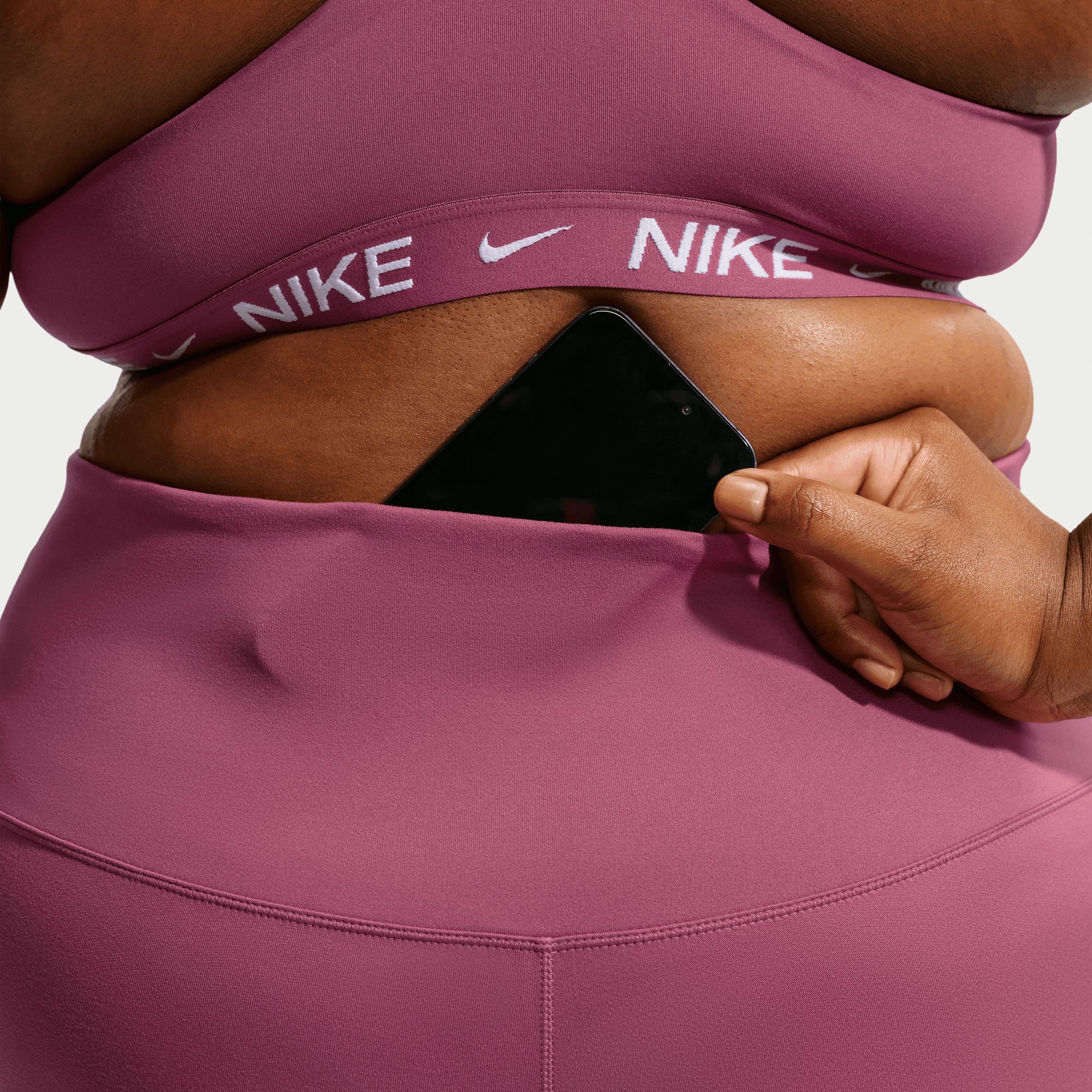 Nike Women's One High-waisted 7/8 Pocket Leggings with Dri-FIT Technology