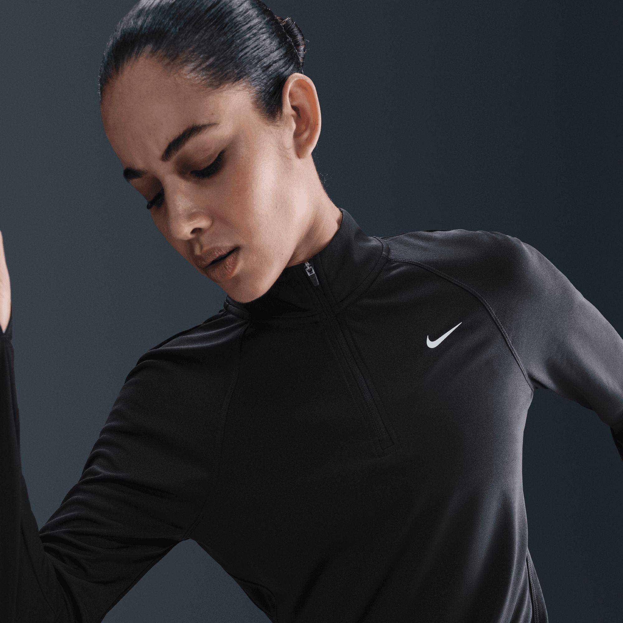 Nike Women's Tempo Dri-FIT 1/2 Zip Long Sleeve Top