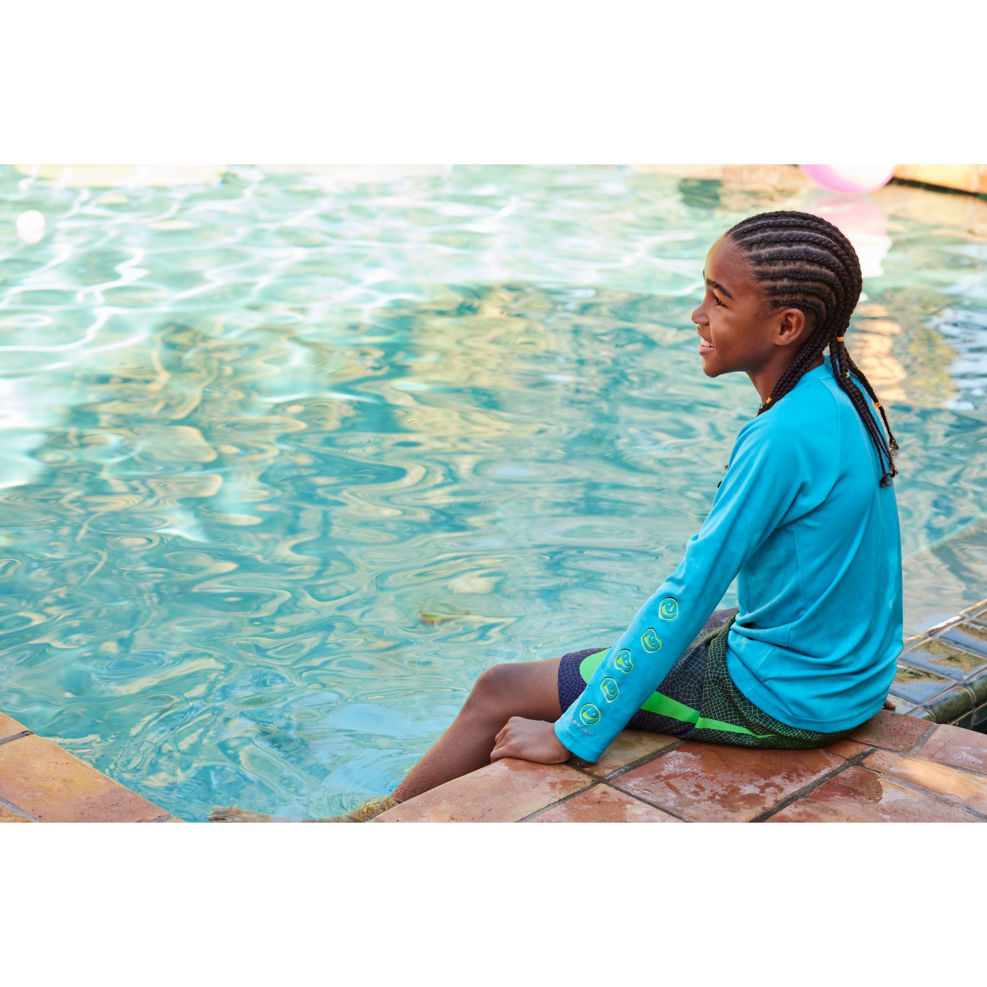 Nike Boys' Smiles Long Sleeve Hydroguard