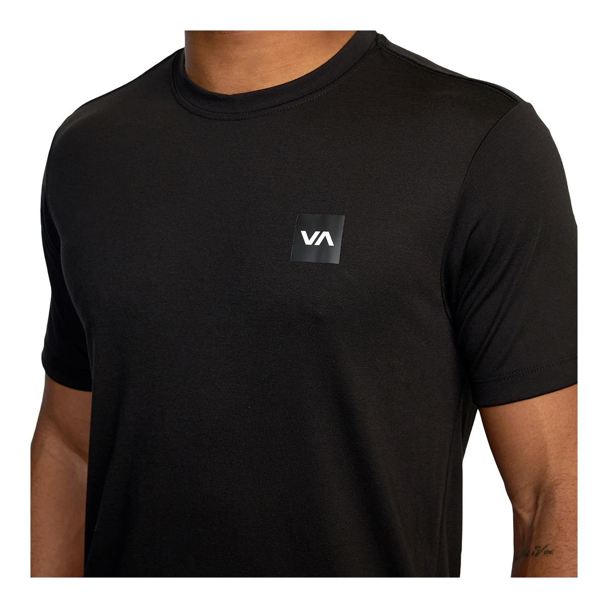 RVCA Sport Men's RVCA 2X T-Shirt