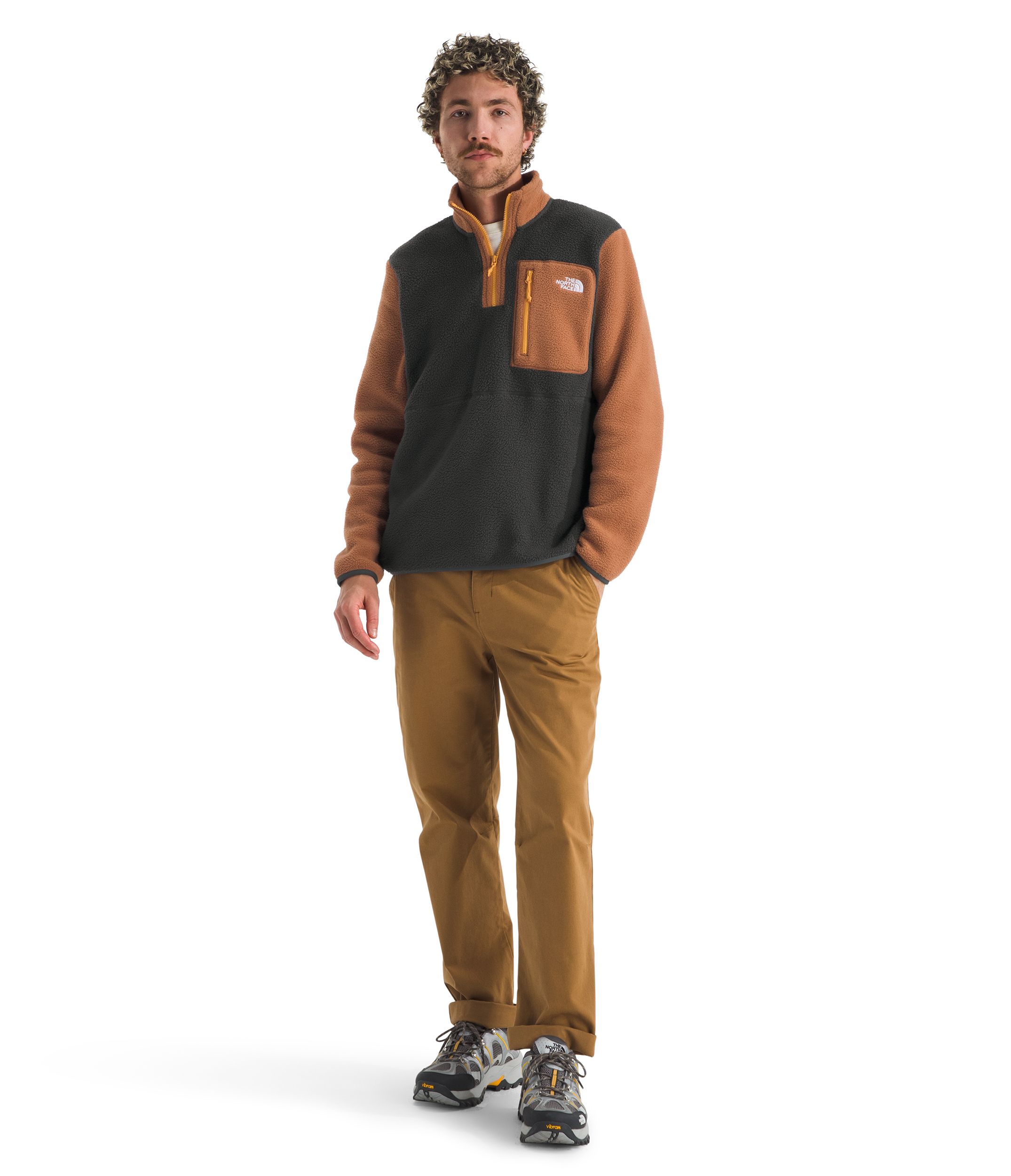 The North Face Men's Yumiori 1/4 Zip Long Sleeve Top