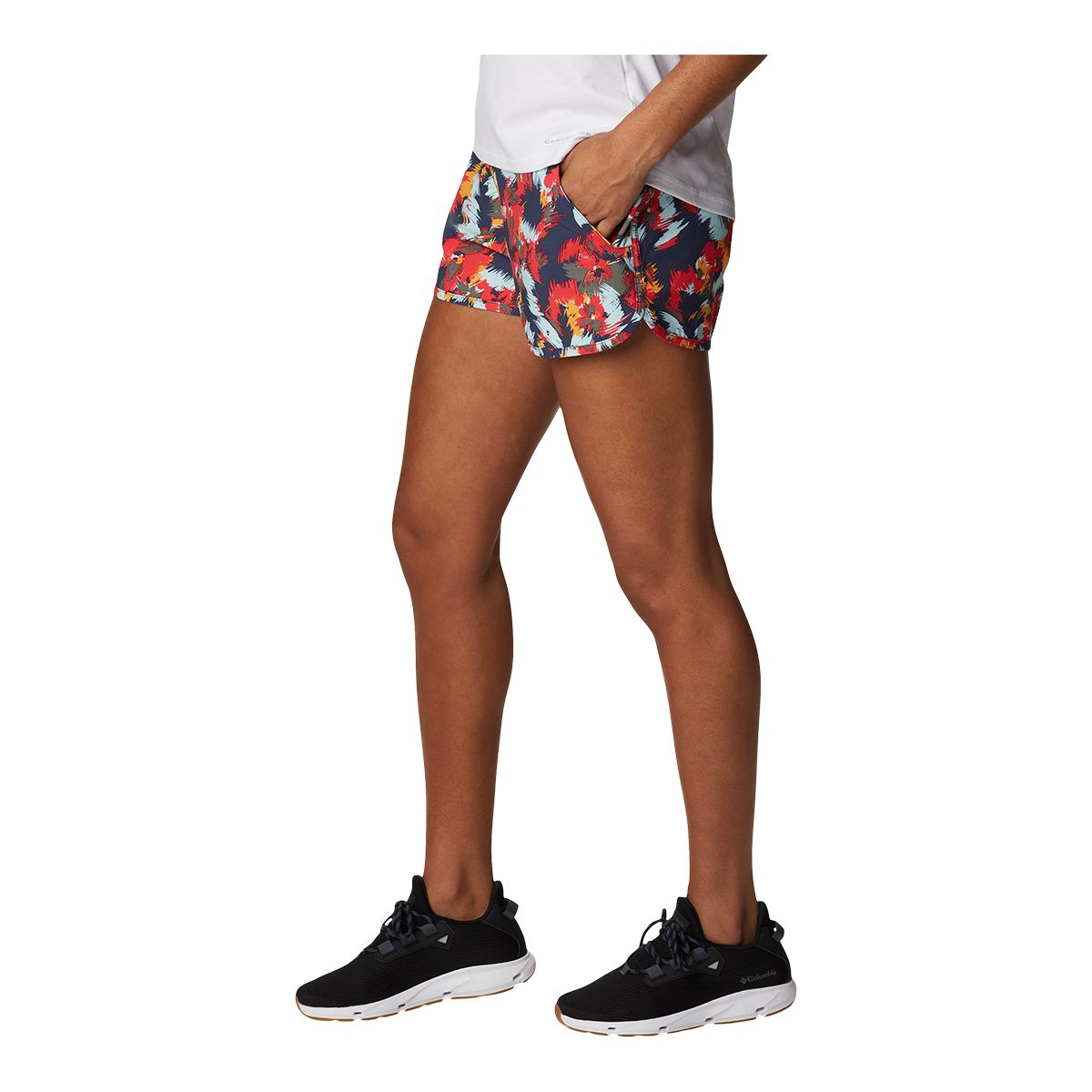 Columbia Women's Pleasant Creek 5-inch Shorts
