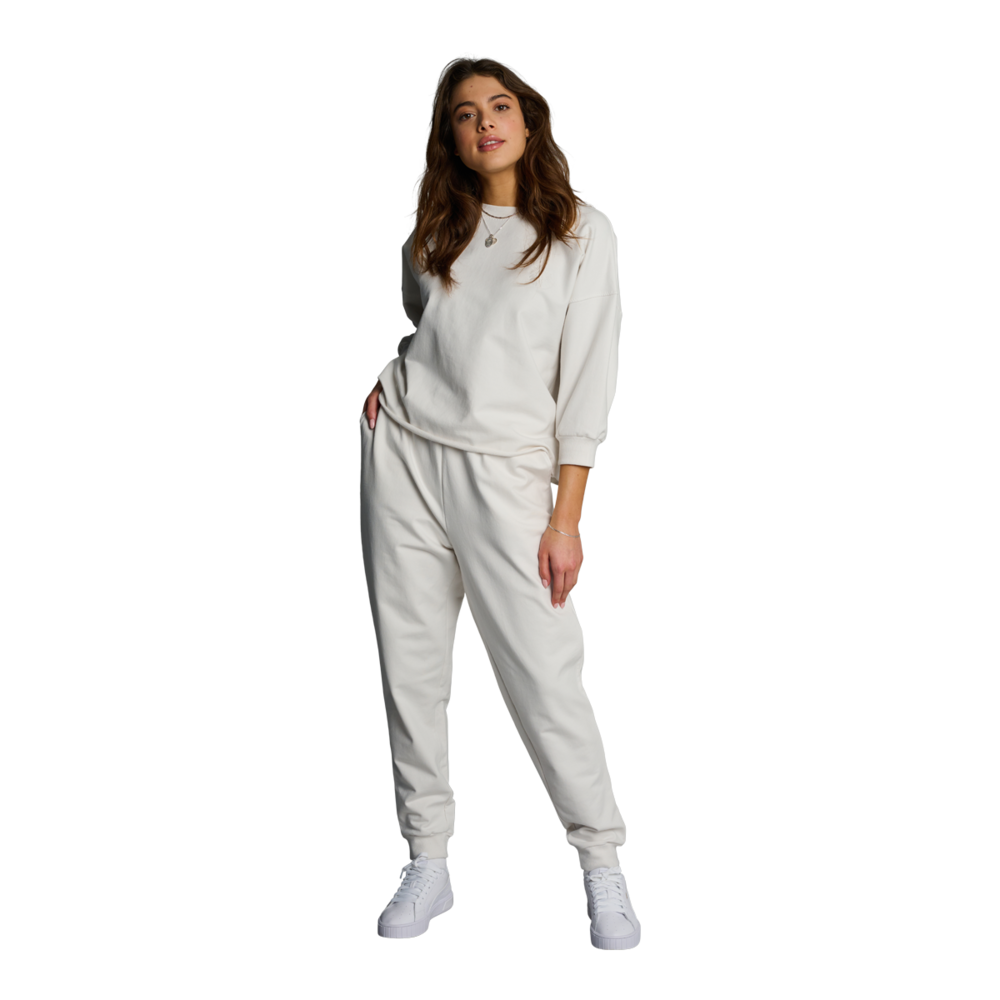 Everyday Sunday Women's Comfort Sweatshirt