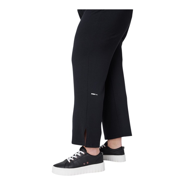 FWD Women's Free Wide Leg Cropped Sweatpants SportChek