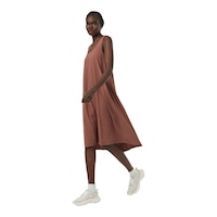 Tentree Women's InMotion SLVLS Midi Dress Front_Three_Fourths_Angled_Left