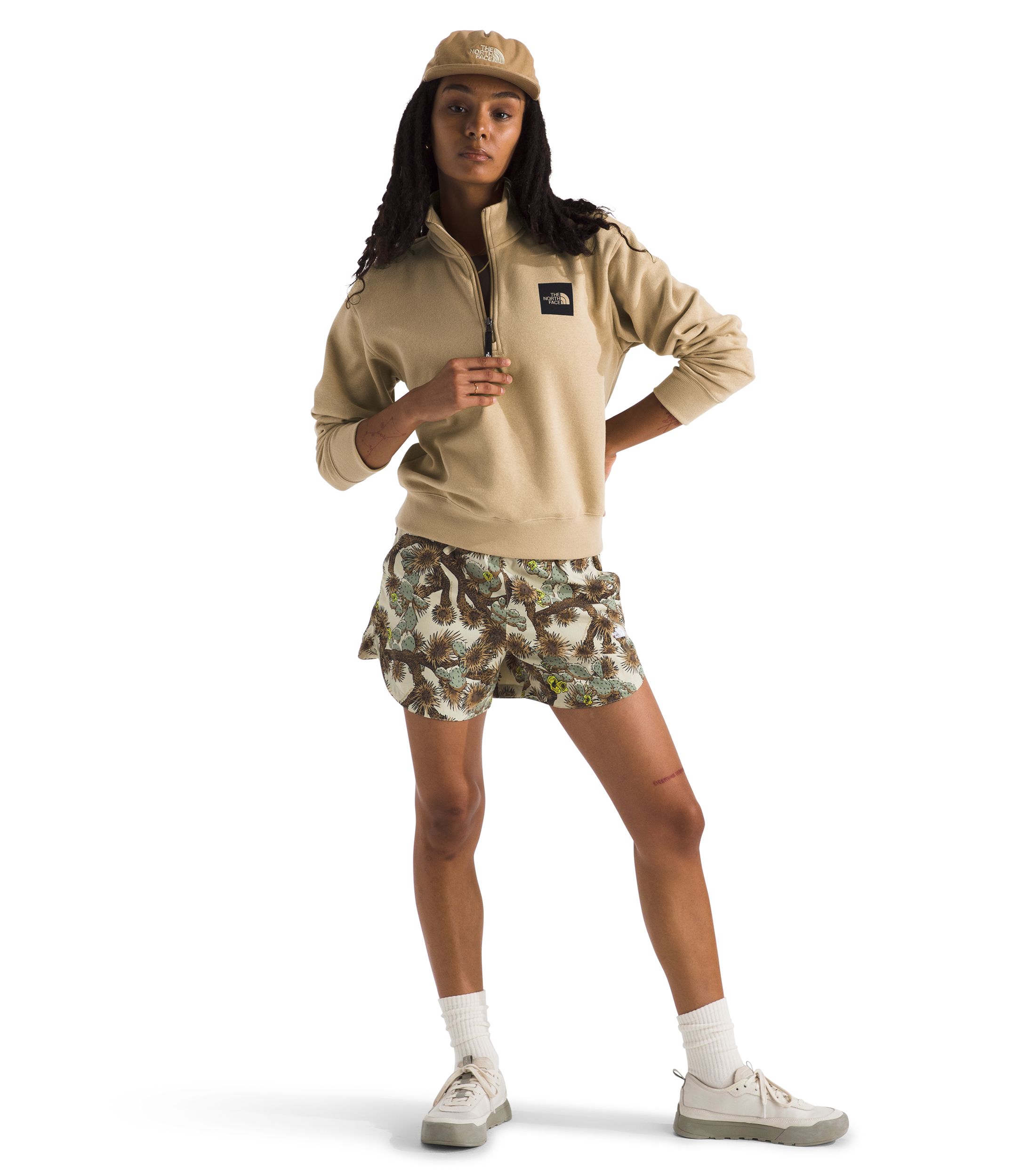 The North Face Women's Box Half Dome Quarter Zip Long Sleeve Top