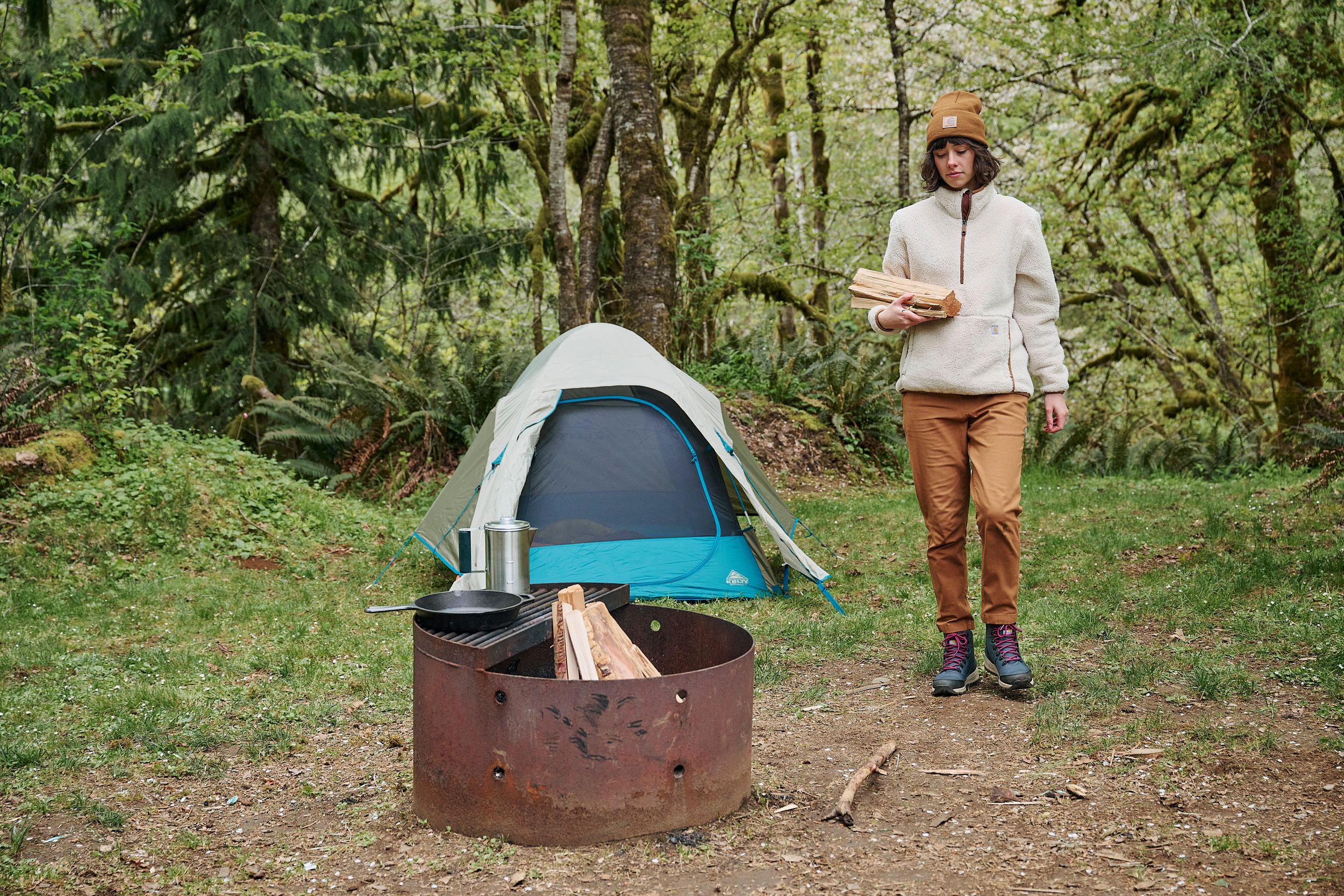 Carhartt Women's Loose Fit Pullover Fleece Top