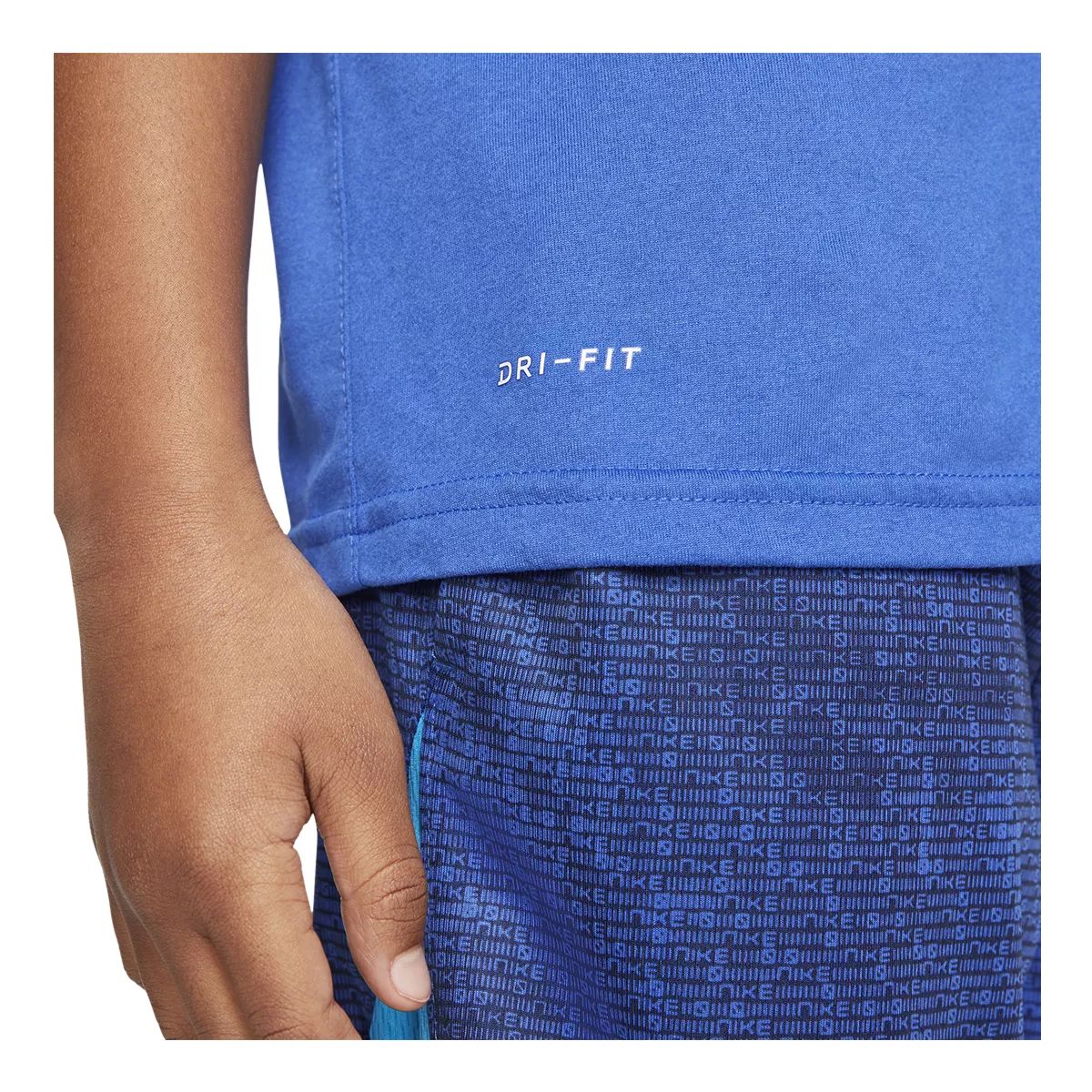 Nike Boys' Dri-FIT Legend Swoosh T Shirt, Kids, Crewneck, Quick Dry, Graphic