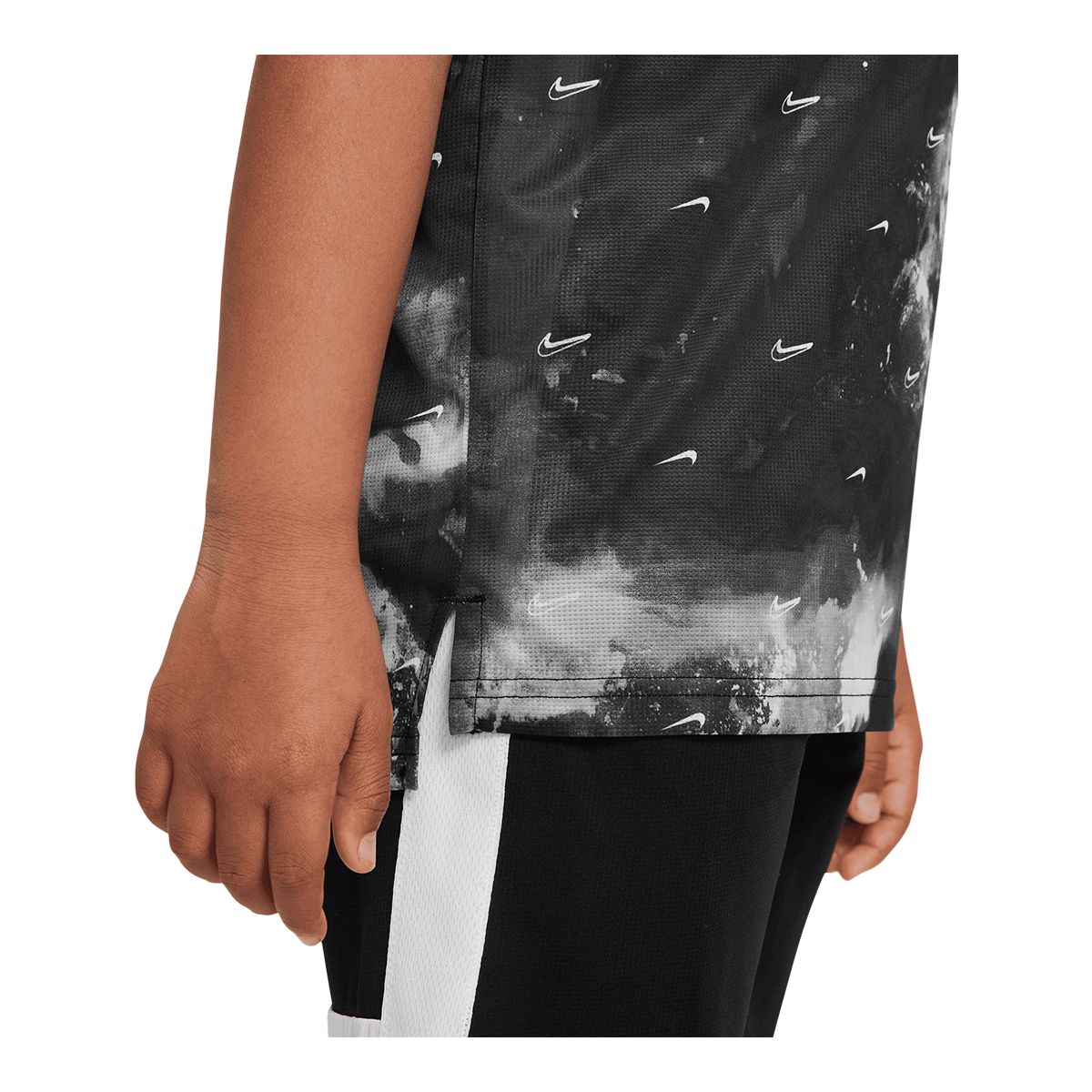 Nike Boys' Dri-FIT Performance All Over Print T Shirt