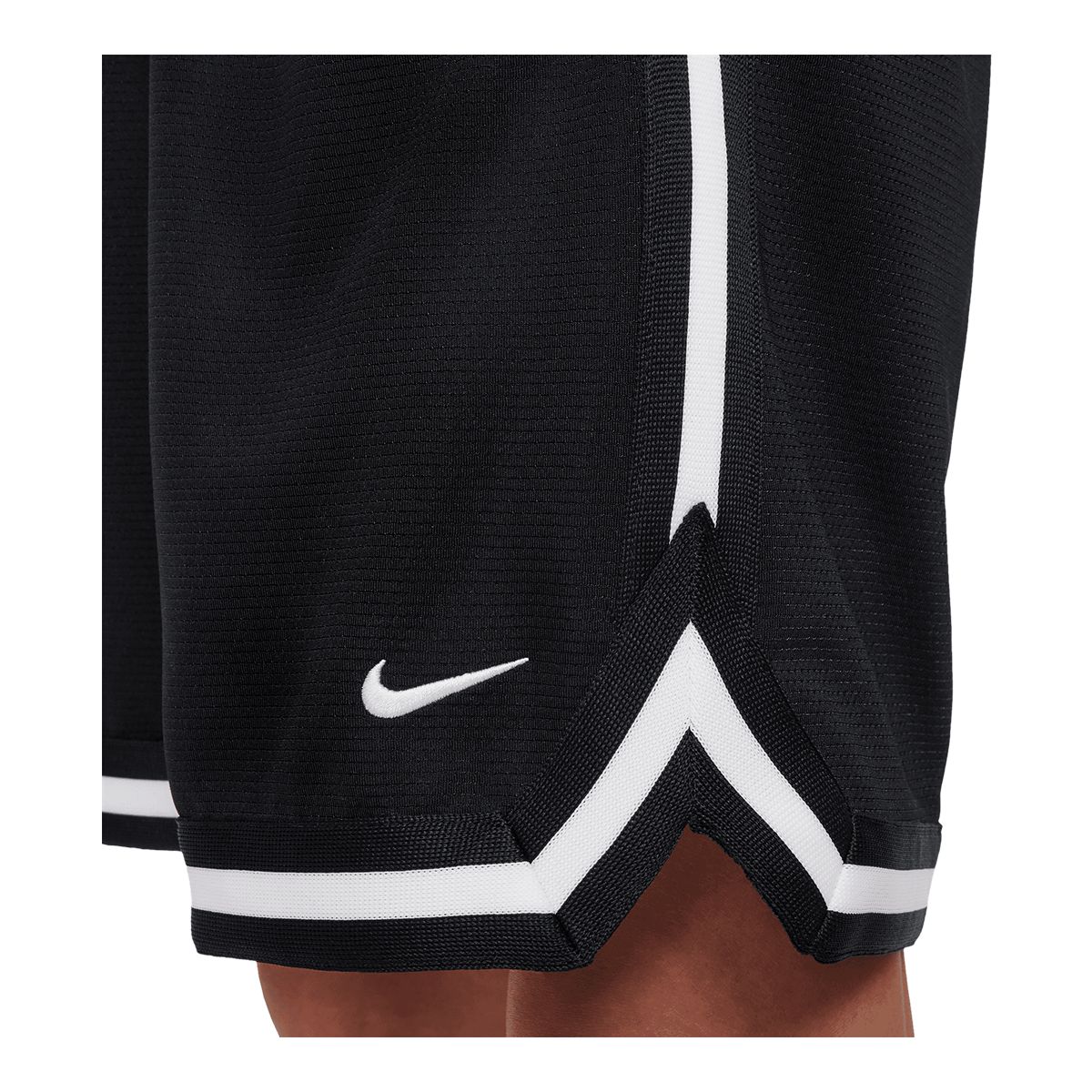 Nike Boys' Dri-FIT DNA 24 Shorts