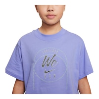 Nike Sportswear Girls' Fly Basketball Boxy T Shirt CloseUp