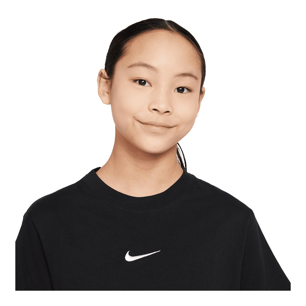 Nike Sportswear Girls' Essential Boxy T Shirt