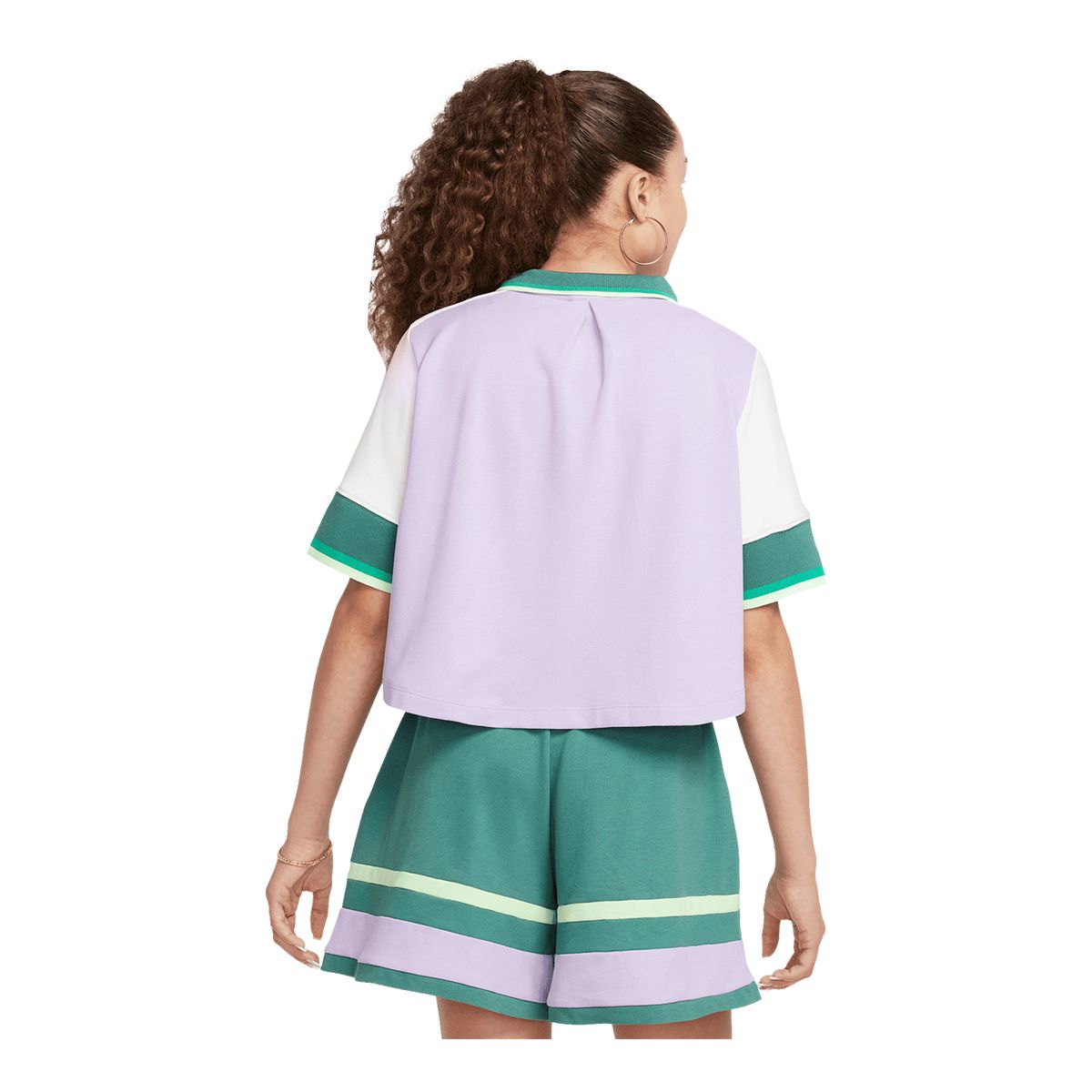 Nike Sportswear Girls' Crop Novelty T Shirt