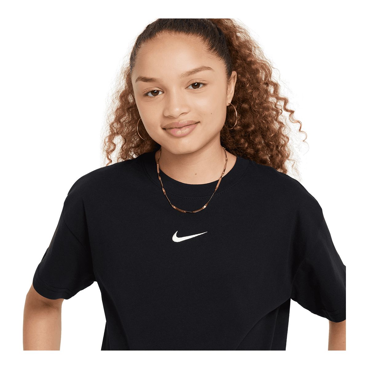 Nike Sportswear Girls' Essentials Boyfriend T Shirt