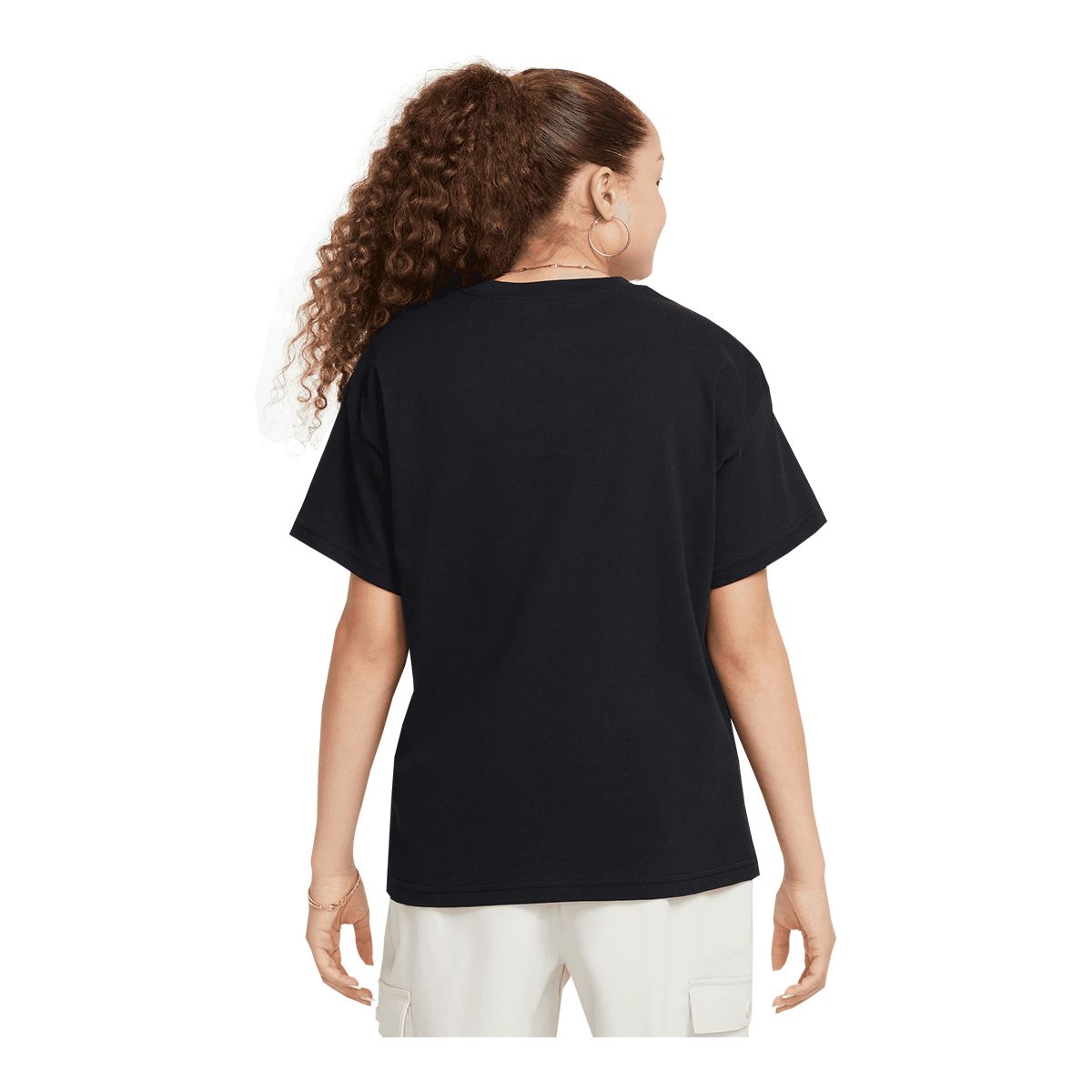 Nike Sportswear Girls' Essentials Boyfriend T Shirt