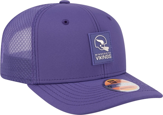 New Era Minnesota Vikings 9SEVENTY Sideline Cap Adjustable Snapback