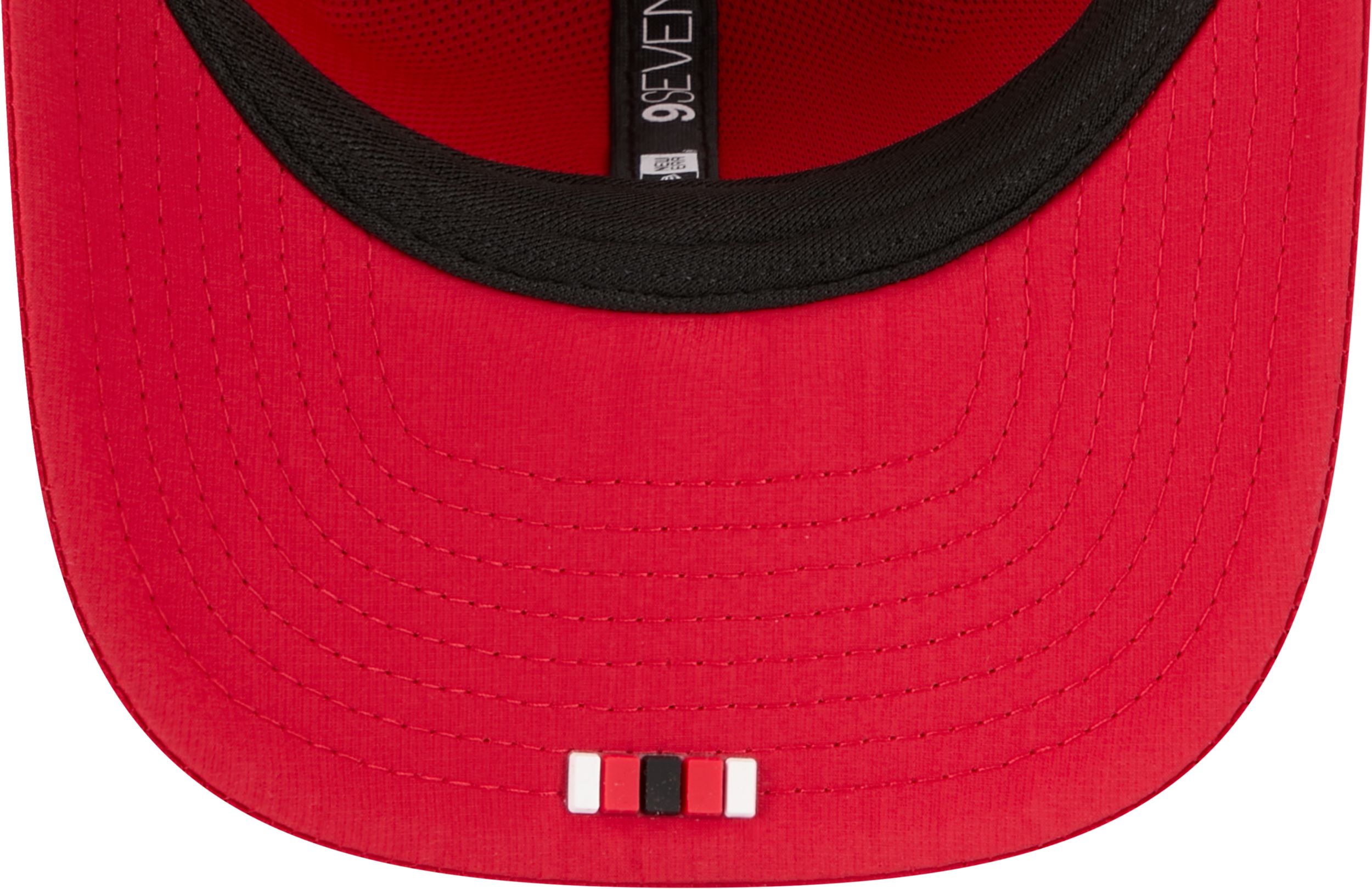 New Era San Francisco 49ers 9SEVENTY Sideline Cap, Adjustable Snapback Trucker Cap