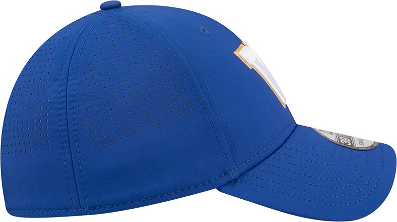 Winnipeg Blue Bombers New Era Unisex 39THIRTY Sideline Cap