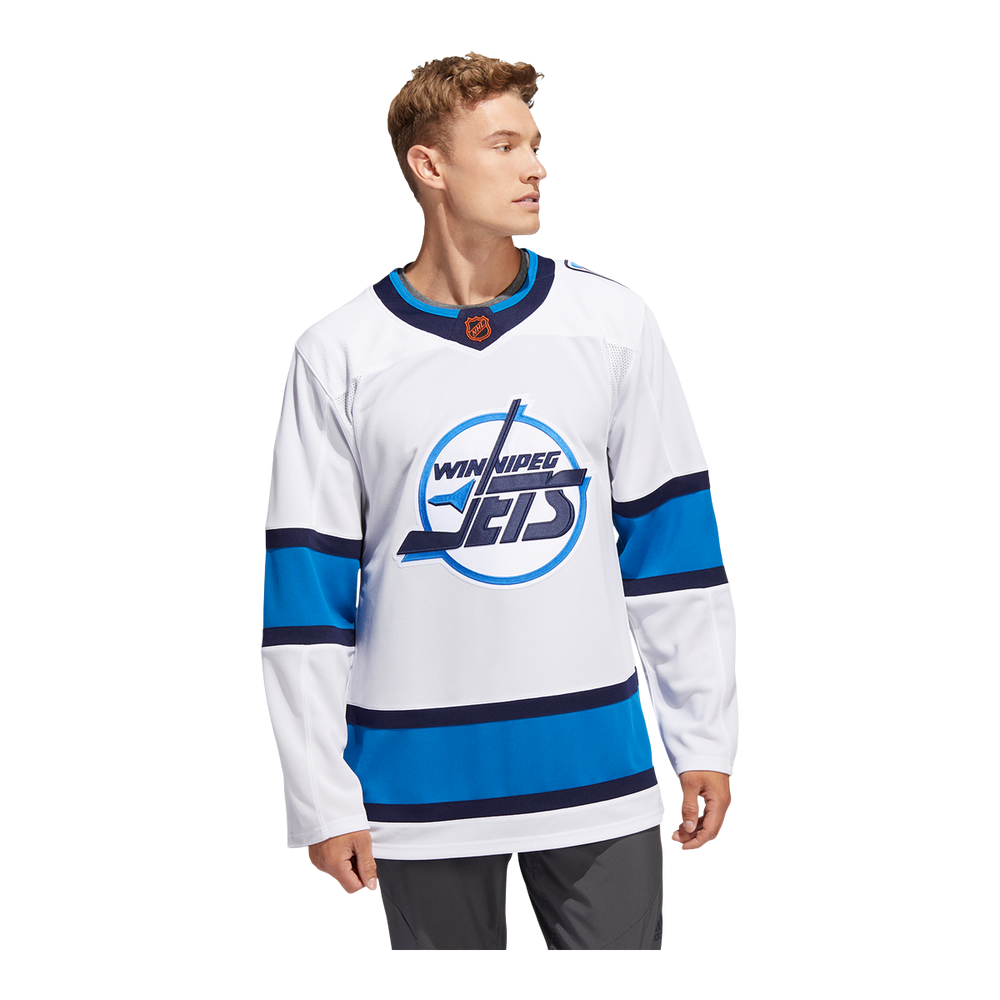 Fan reaction to the Winnipeg Jets reverse retro jersey after they