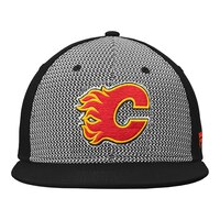 Calgary Flames Fanatics Versalux Fitted Hat, NHL, Hockey Front_Flat