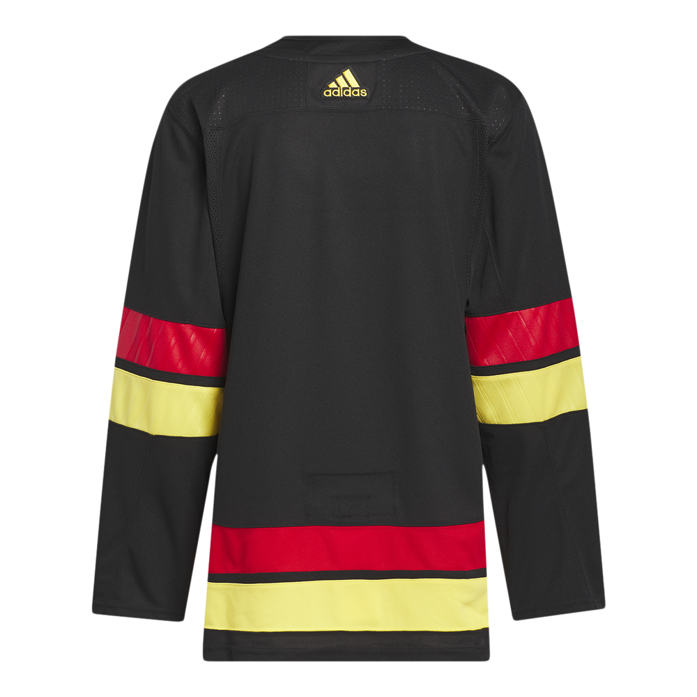 Sportchek hot sale canucks jersey