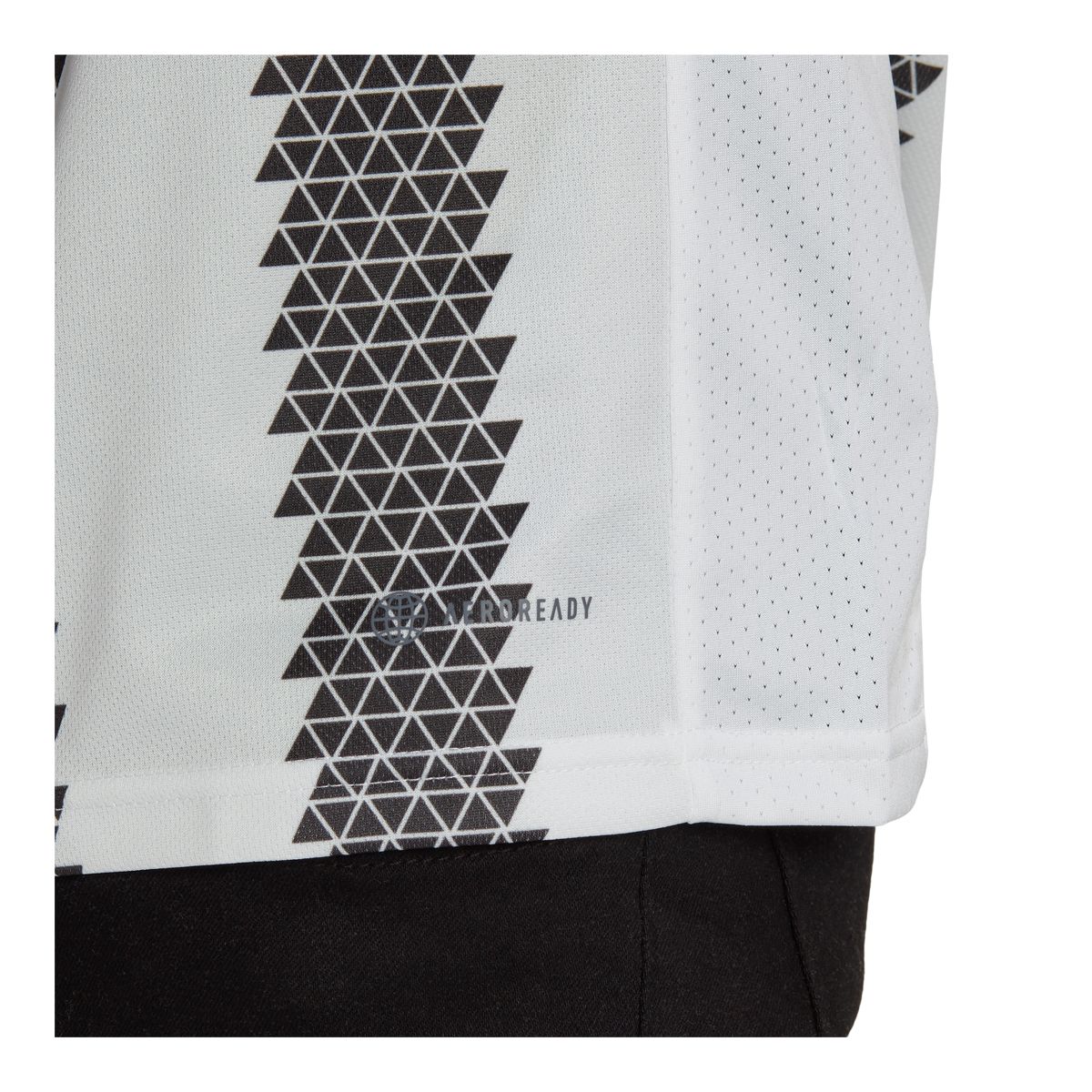 Juventus FC 2022/23 adidas Men's Replica Soccer Jersey, Football