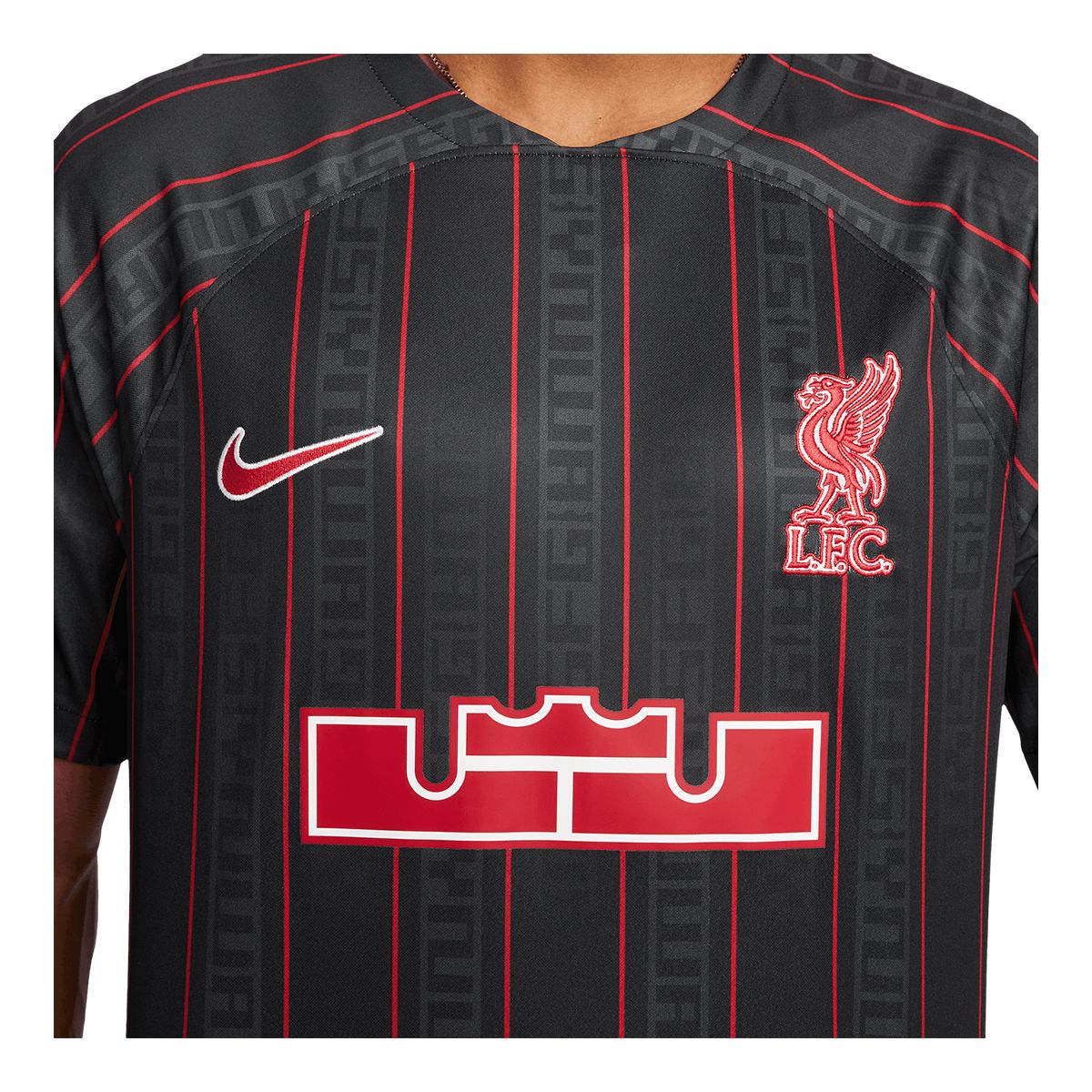 Liverpool jersey sport chek on sale