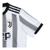 Youth Juventus F.C. adidas Replica Home Jersey CloseUp