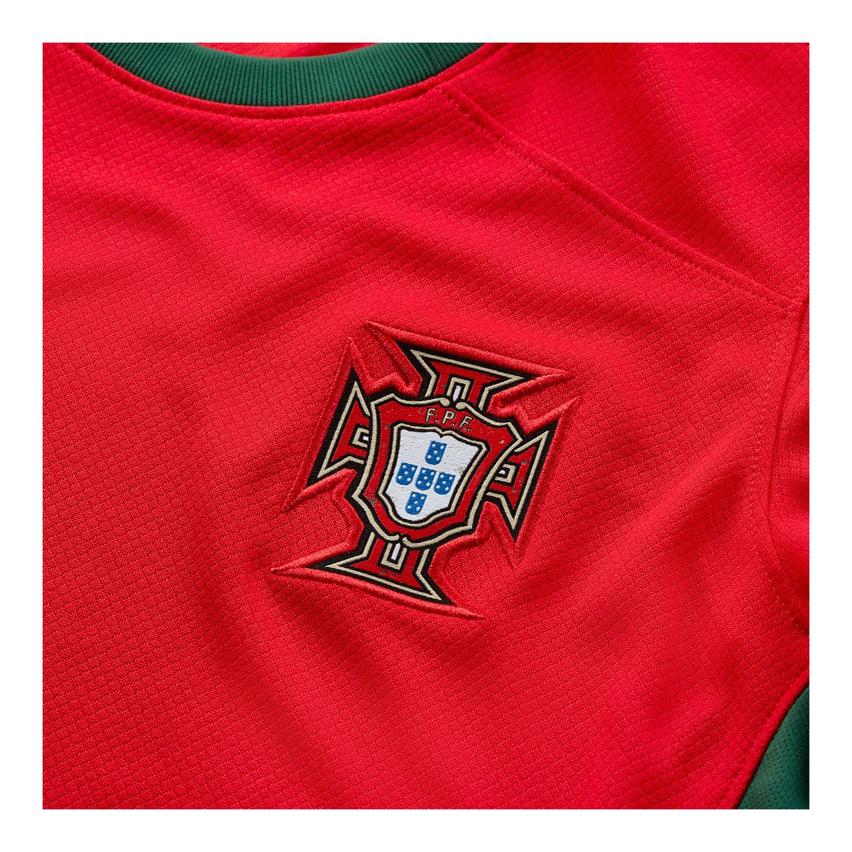 Portugal Nike Women's Replica Home Jersey